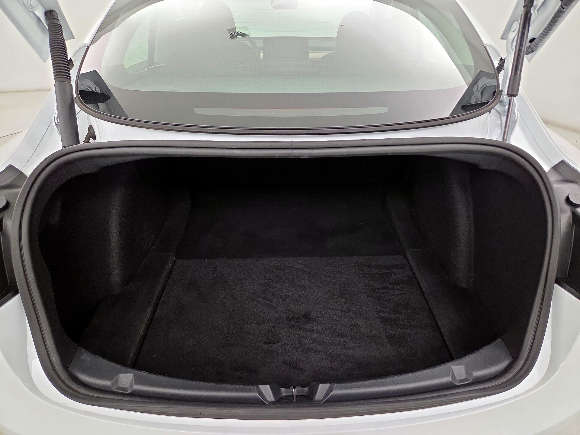 Thumbnail: 2023 Tesla Model 3 - 20