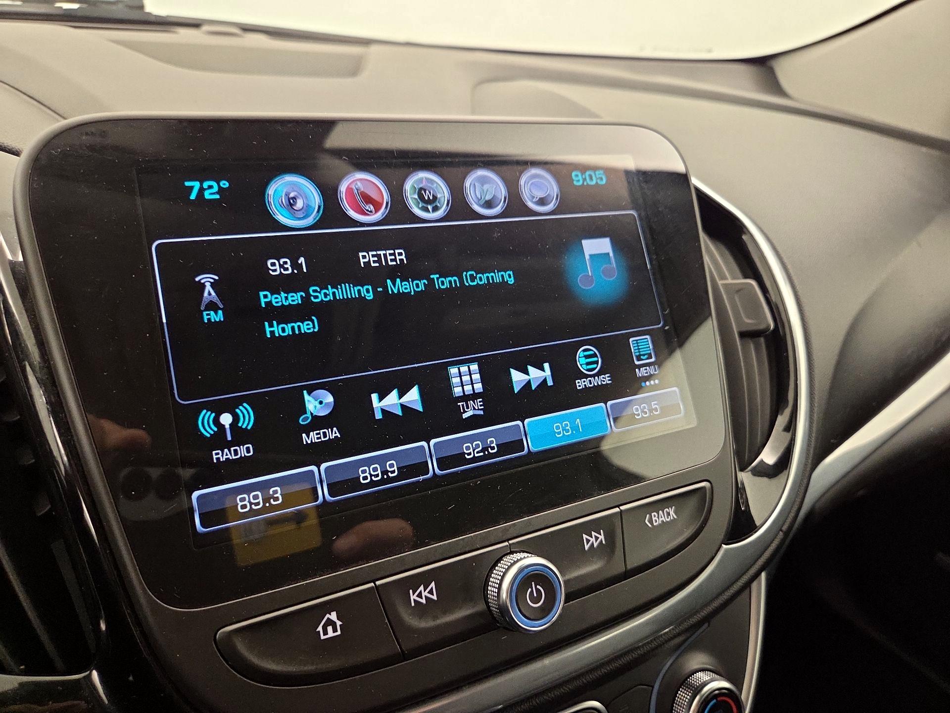 Thumbnail: 2017 Chevrolet Volt - 16