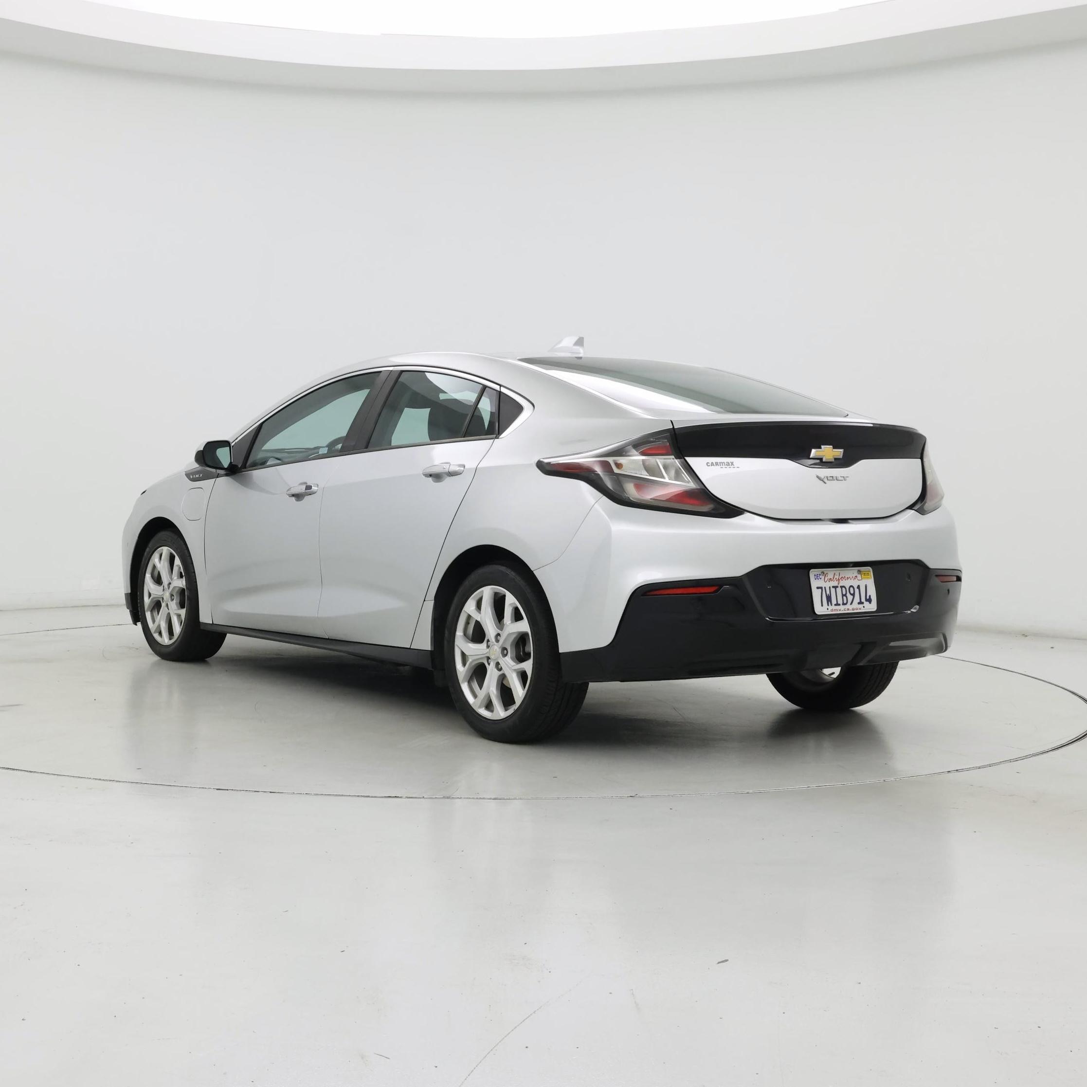 Thumbnail: 2017 Chevrolet Volt - 2