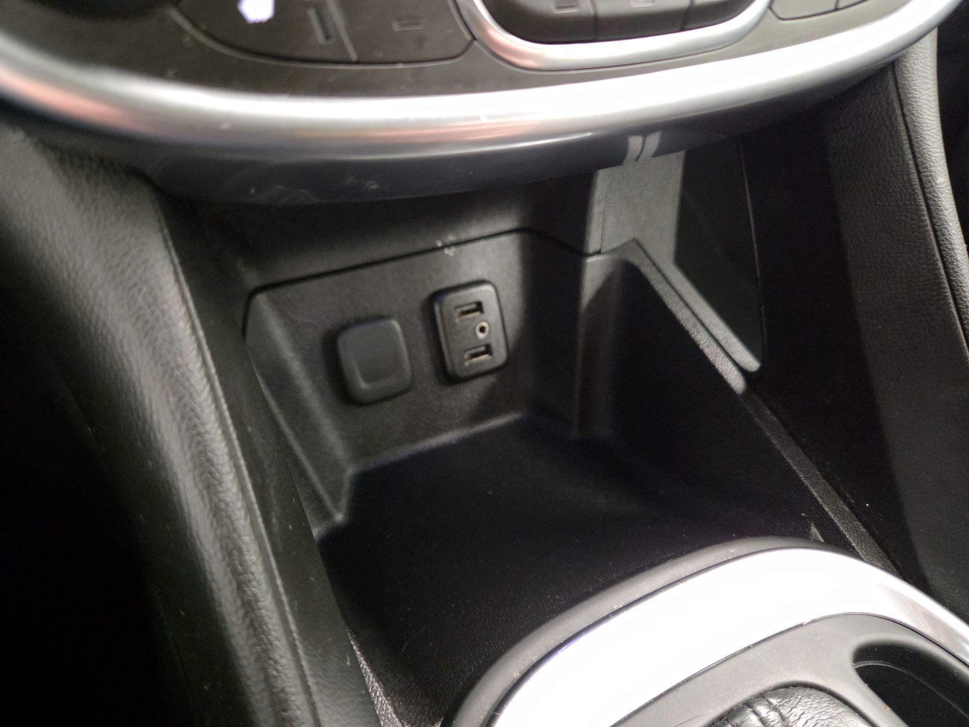 Thumbnail: 2017 Chevrolet Volt - 19