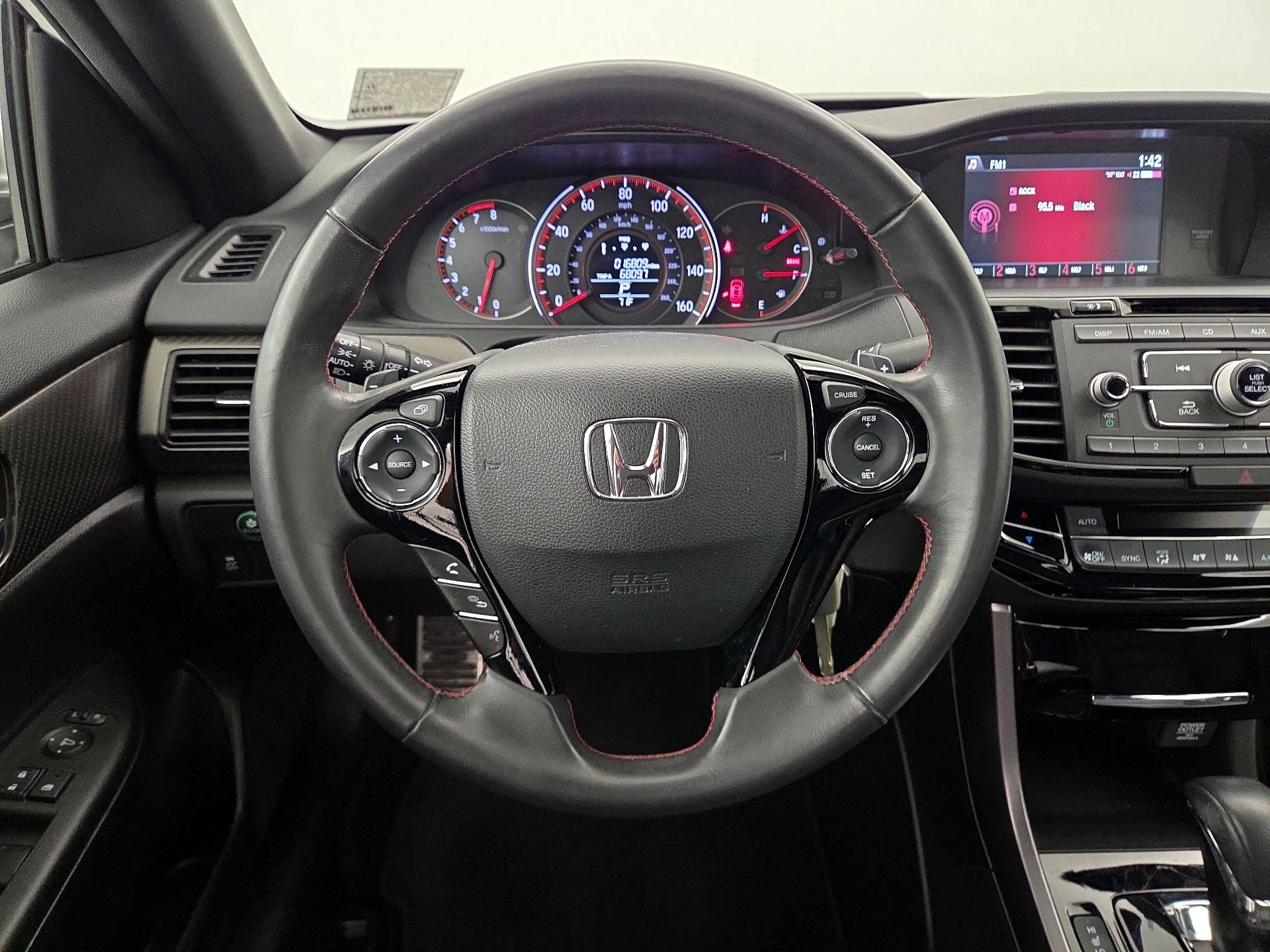 Thumbnail: 2017 Honda Accord - 10