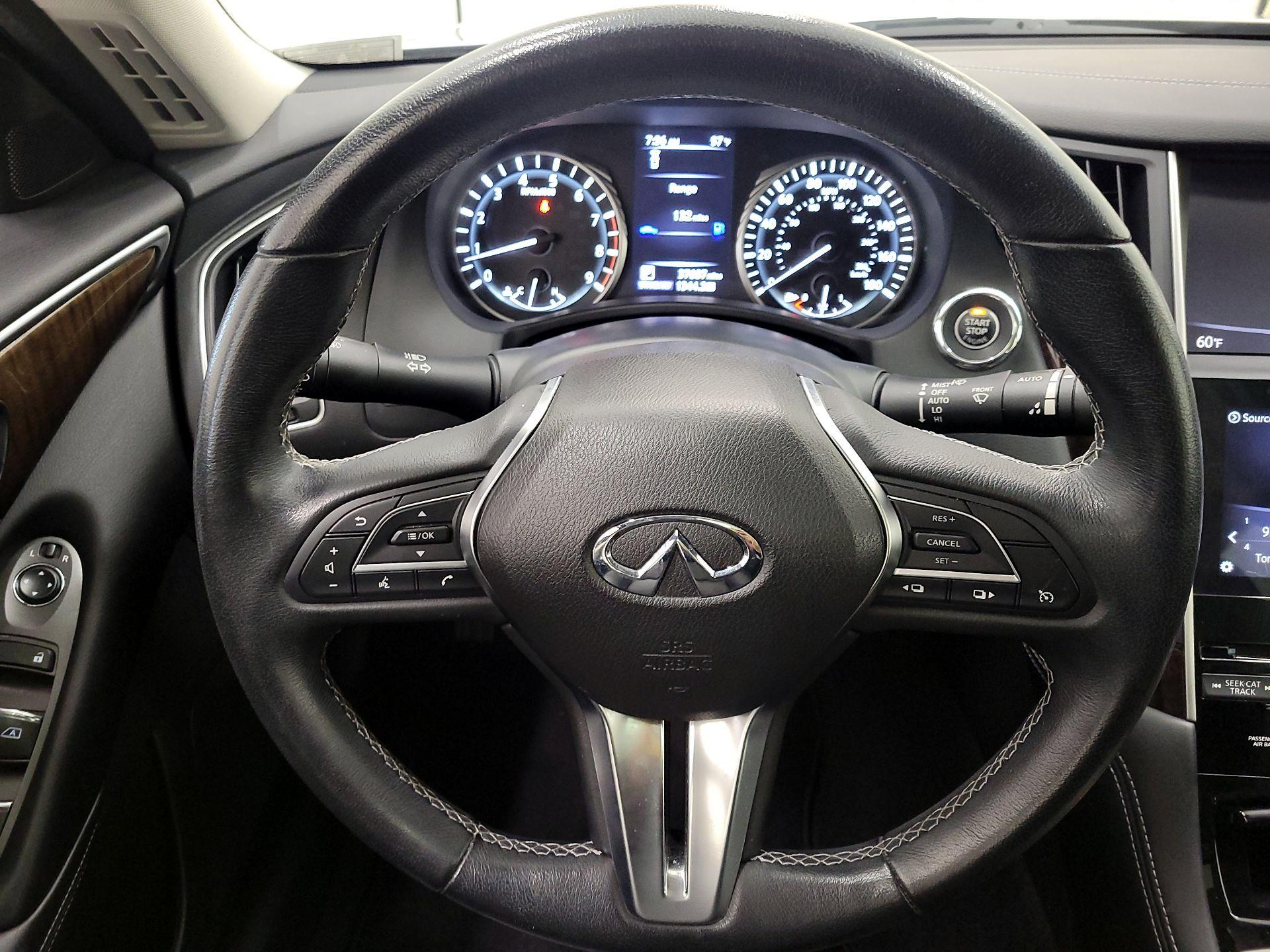 Thumbnail: 2019 INFINITI Q50 - 10