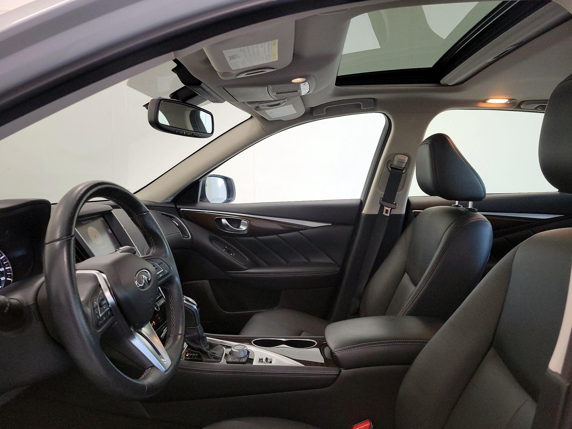 Thumbnail: 2019 INFINITI Q50 - 19