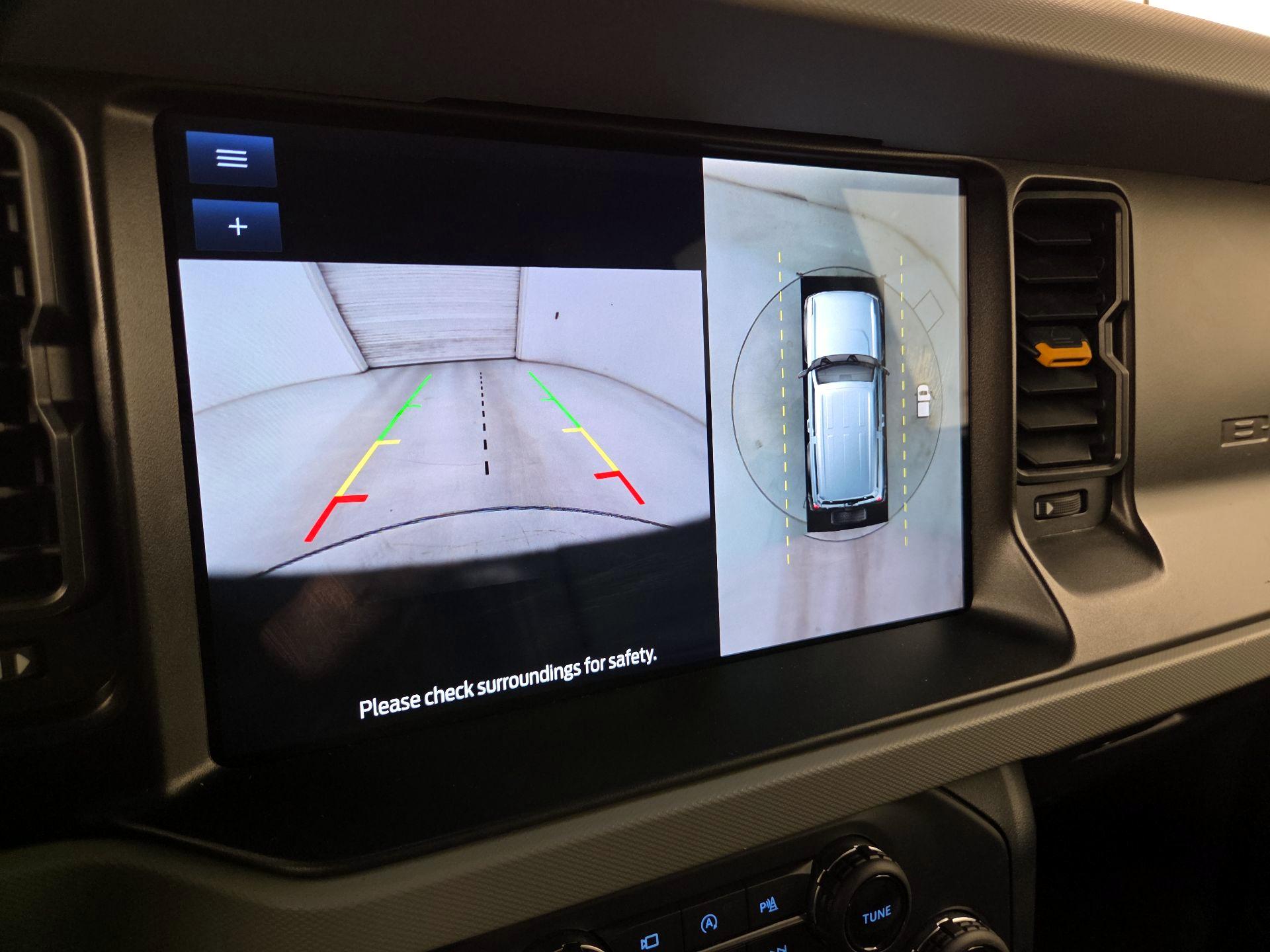 Thumbnail: 2021 Ford Bronco - 15