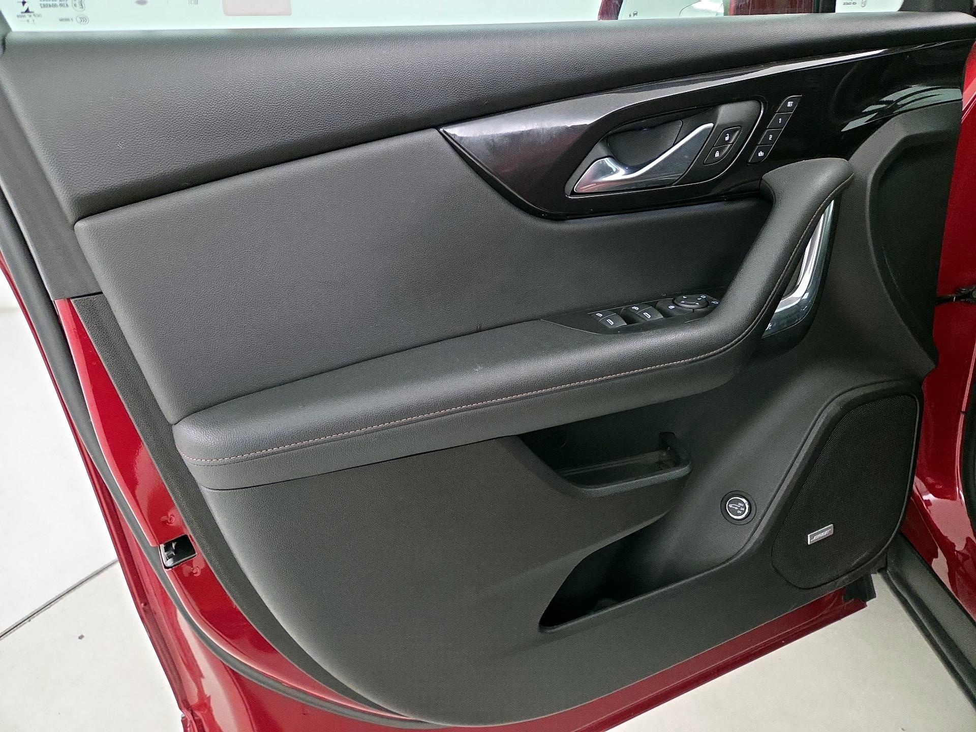 Thumbnail: 2020 Chevrolet Blazer - 12