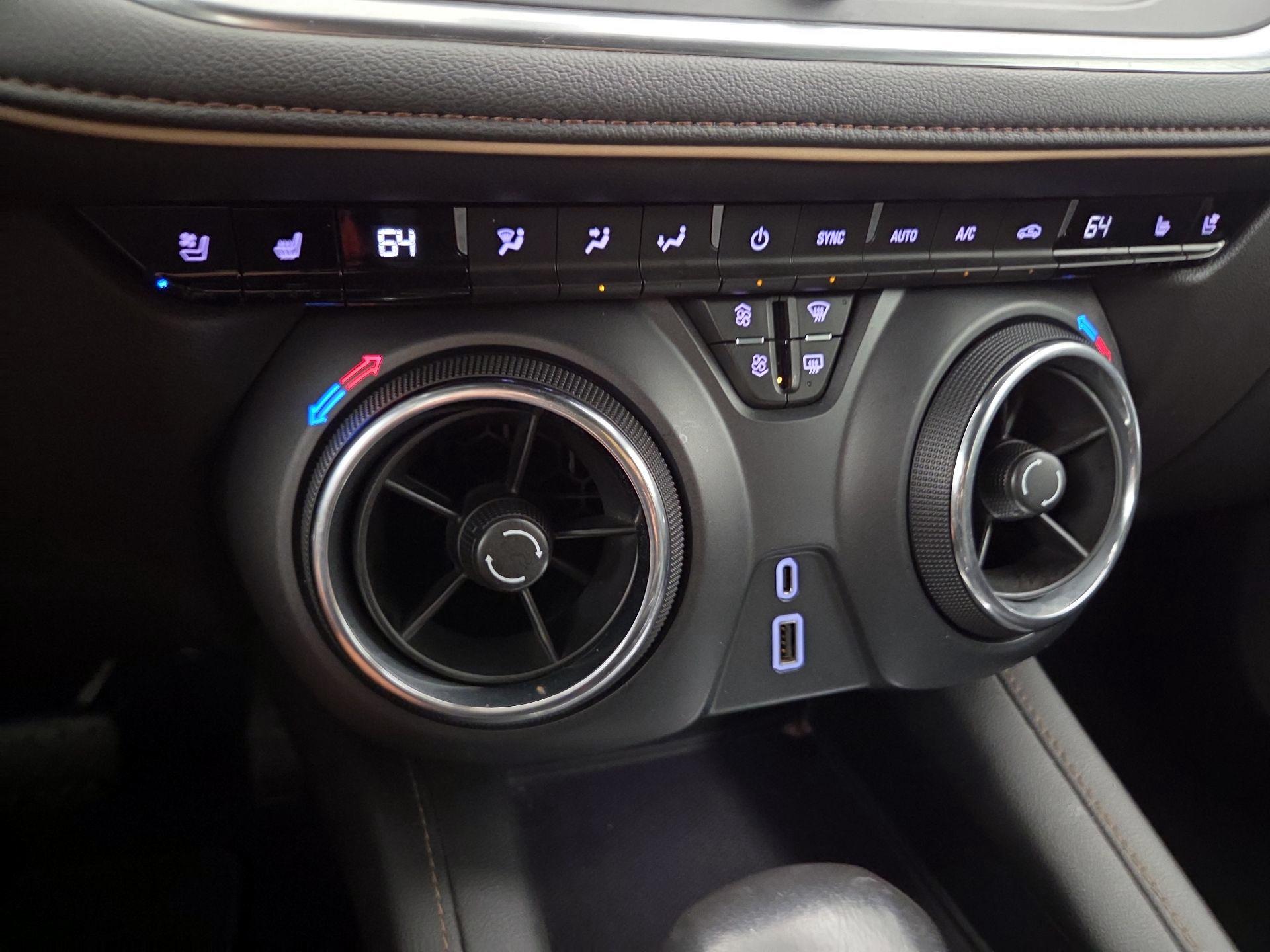 Thumbnail: 2020 Chevrolet Blazer - 17