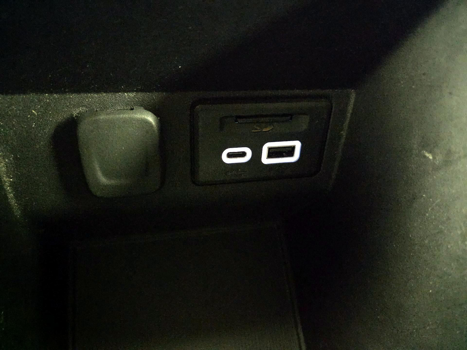 Thumbnail: 2020 Chevrolet Blazer - 19