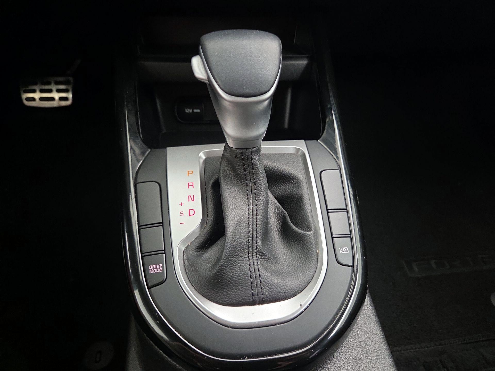 Thumbnail: 2023 Kia Forte - 18