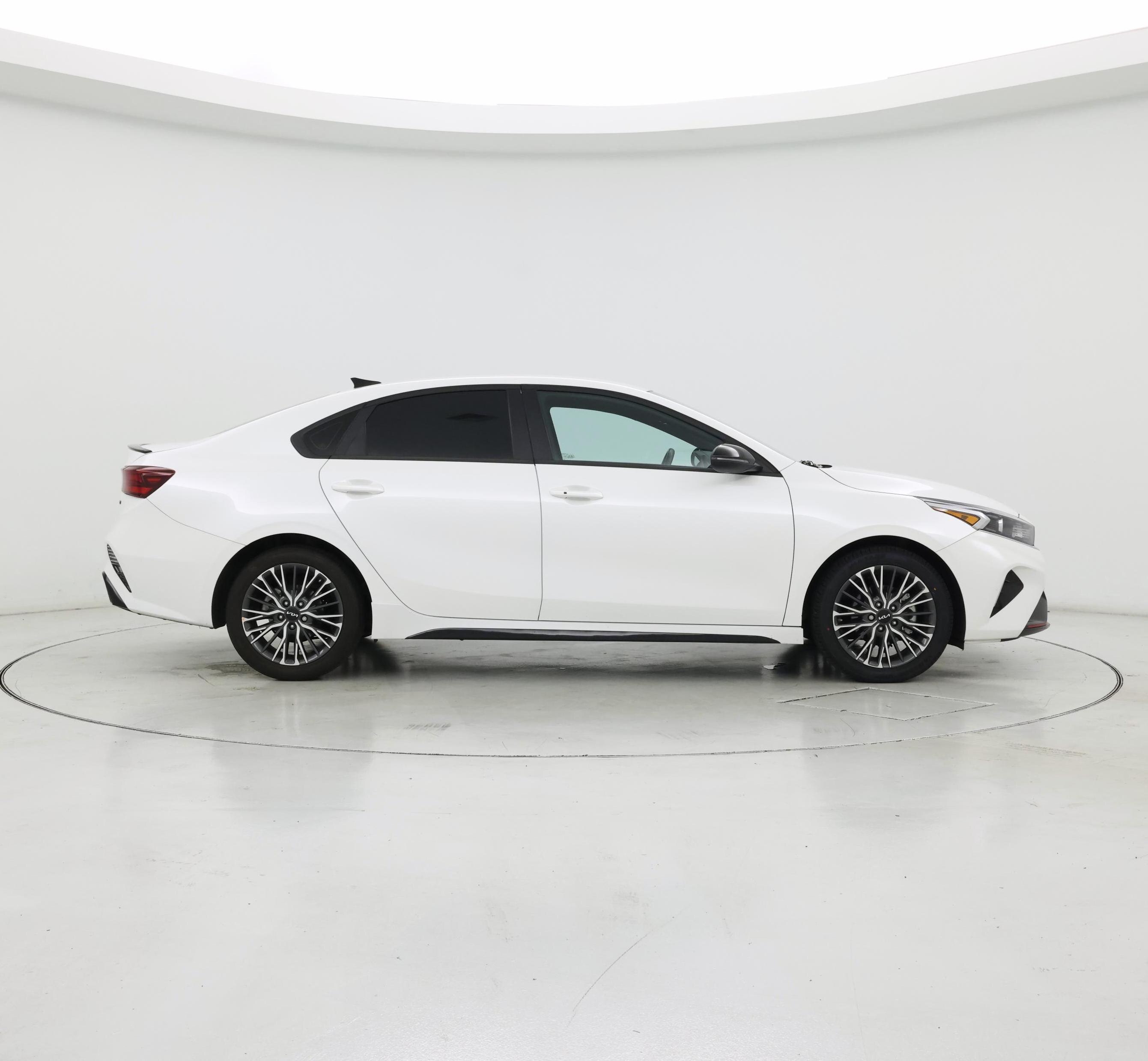 Thumbnail: 2023 Kia Forte - 7