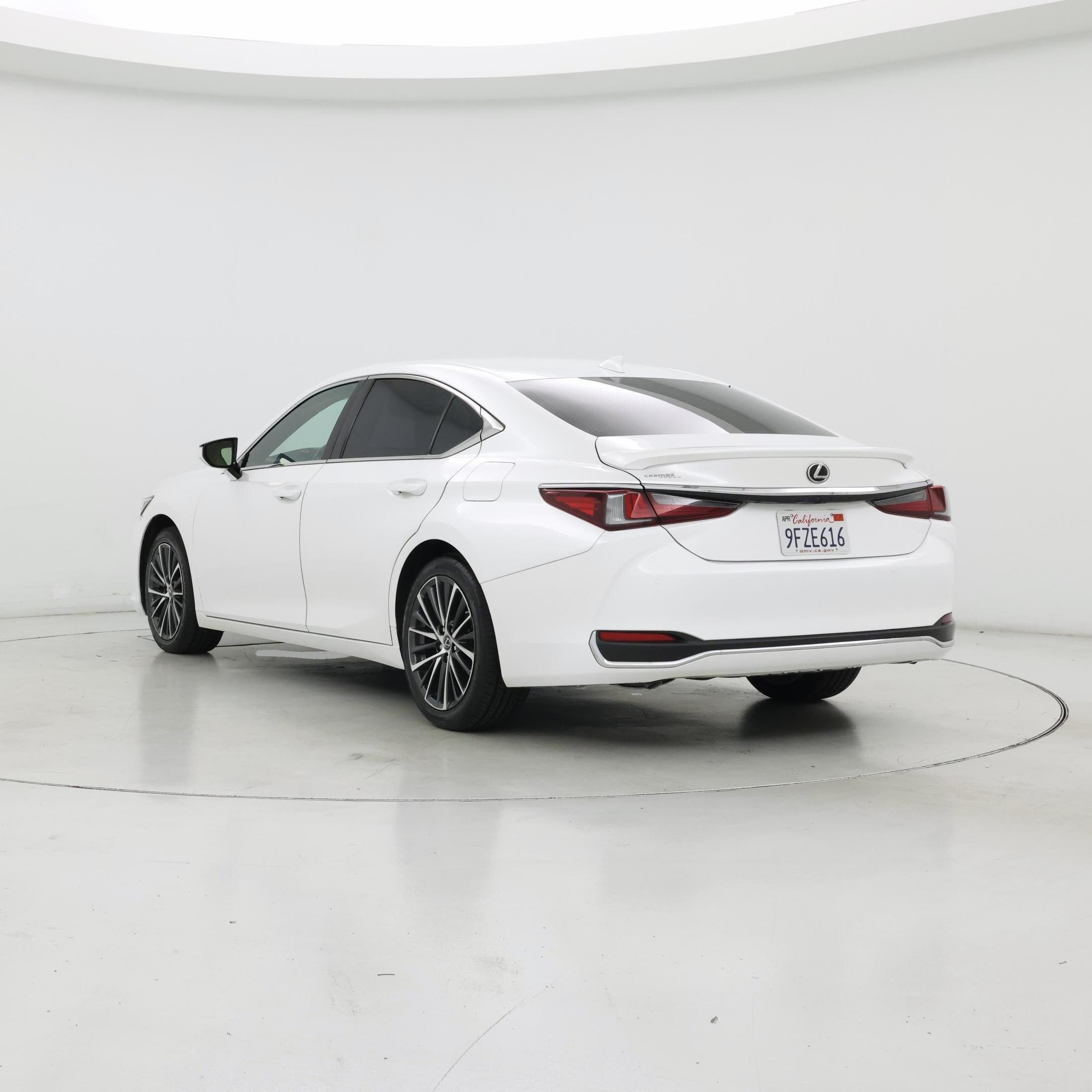 Thumbnail: 2023 Lexus ES - 2