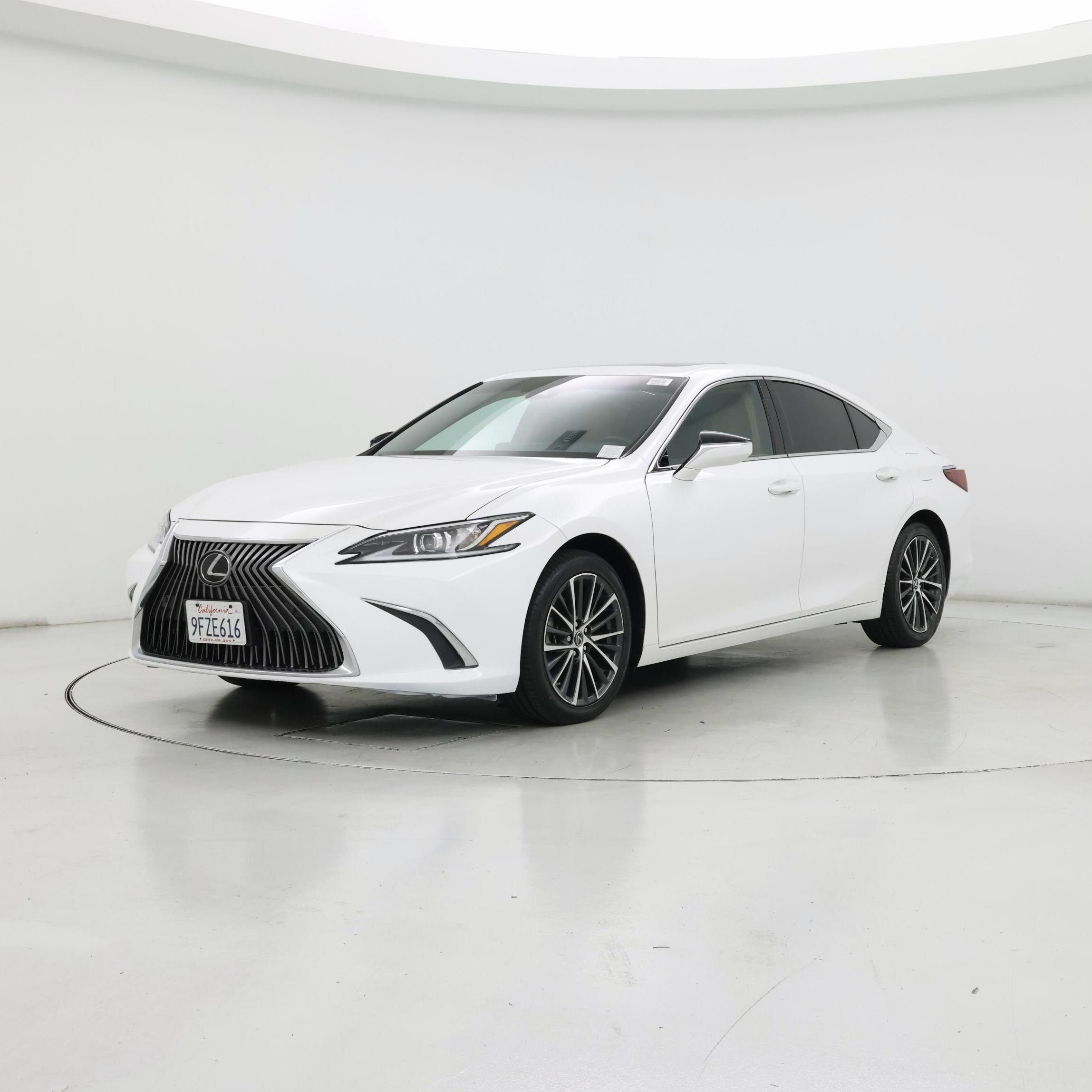 Thumbnail: 2023 Lexus ES - 4