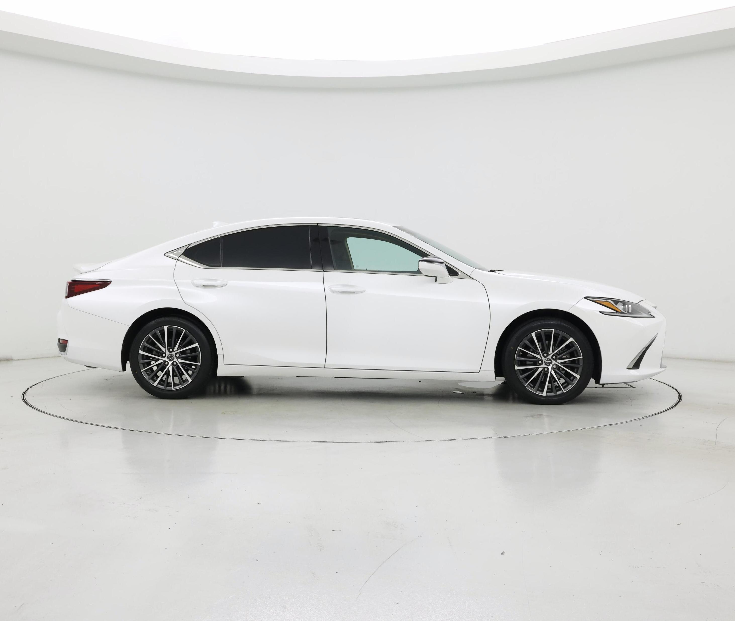 Thumbnail: 2023 Lexus ES - 7