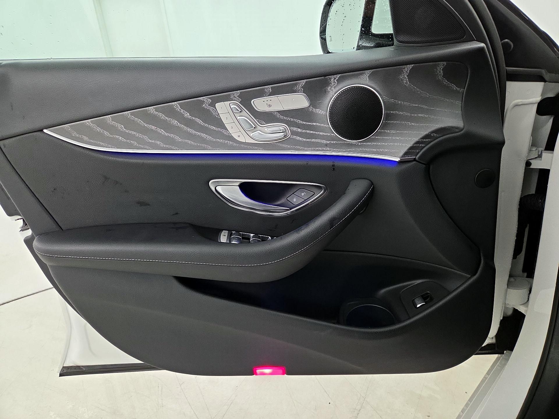 Thumbnail: 2021 Mercedes-Benz E-Class - 12