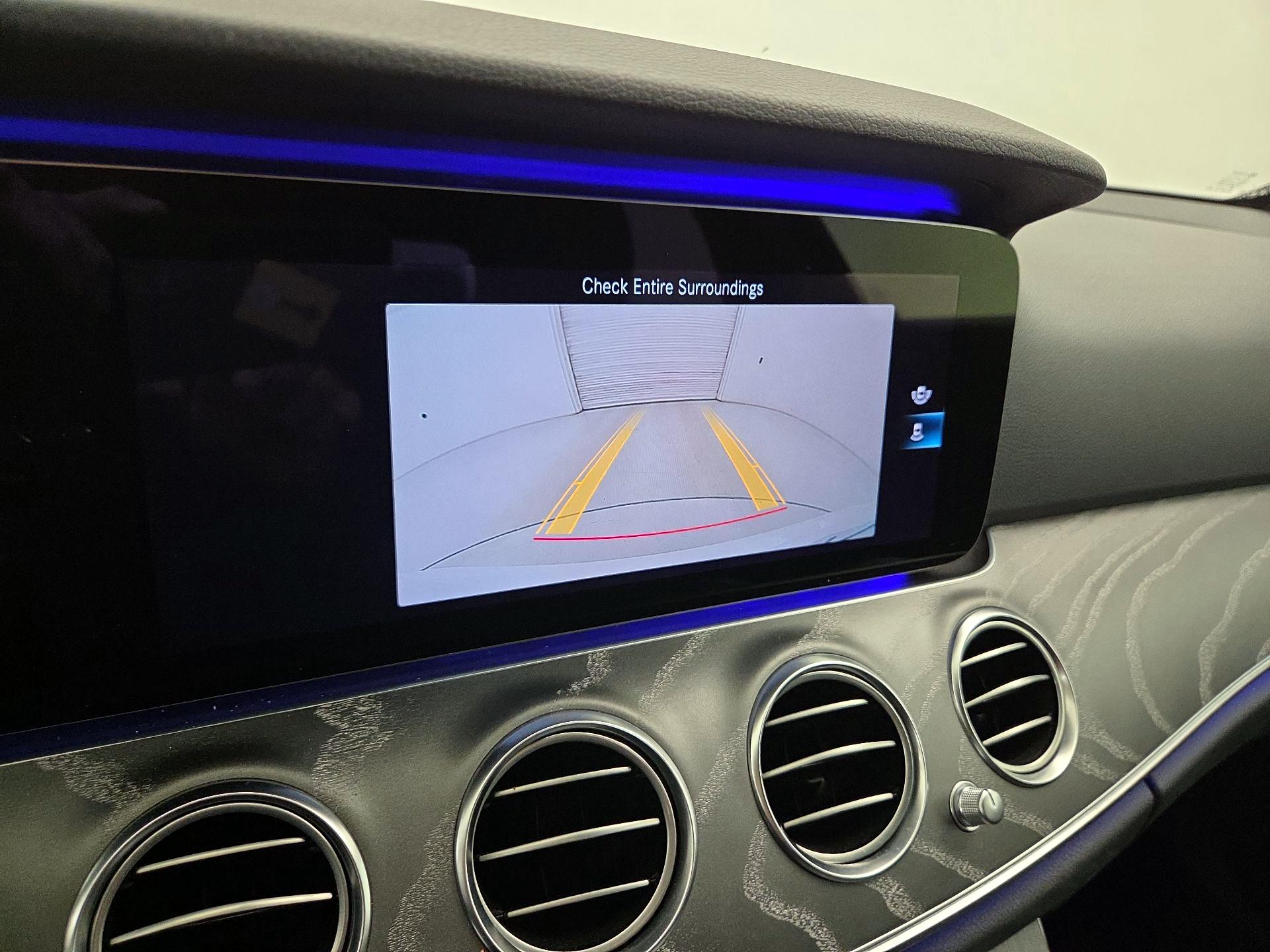 Thumbnail: 2021 Mercedes-Benz E-Class - 15