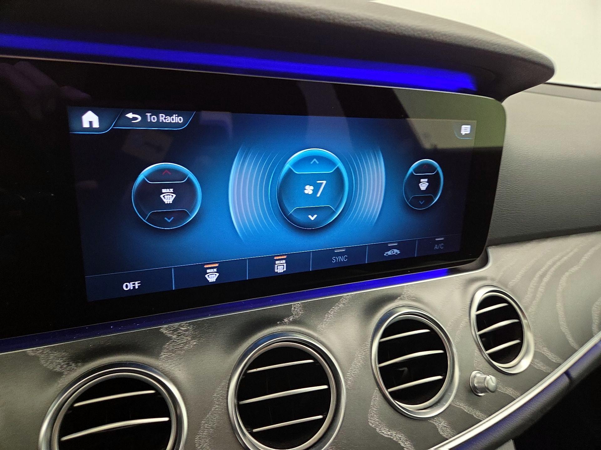 Thumbnail: 2021 Mercedes-Benz E-Class - 17