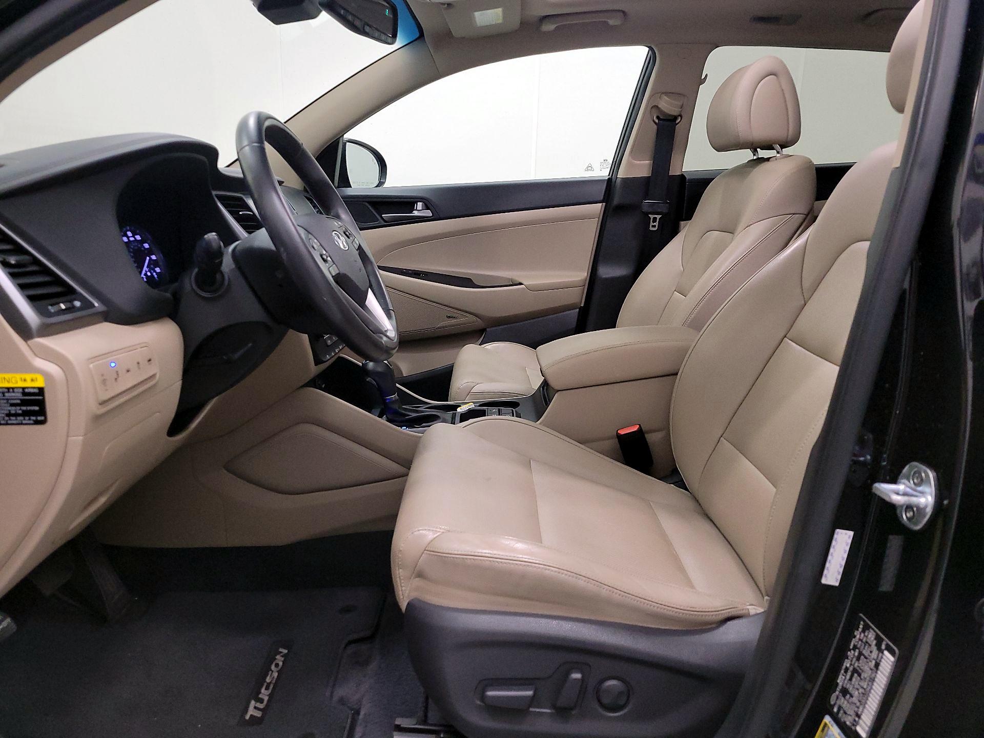 Thumbnail: 2017 Hyundai Tucson - 11