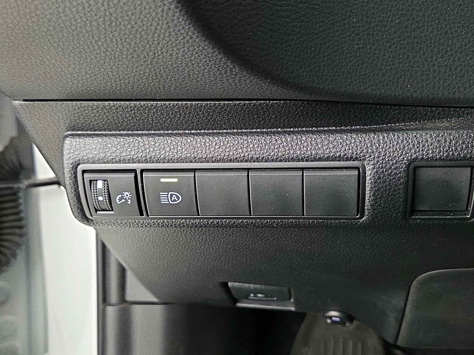 Thumbnail: 2020 Toyota Corolla - 13