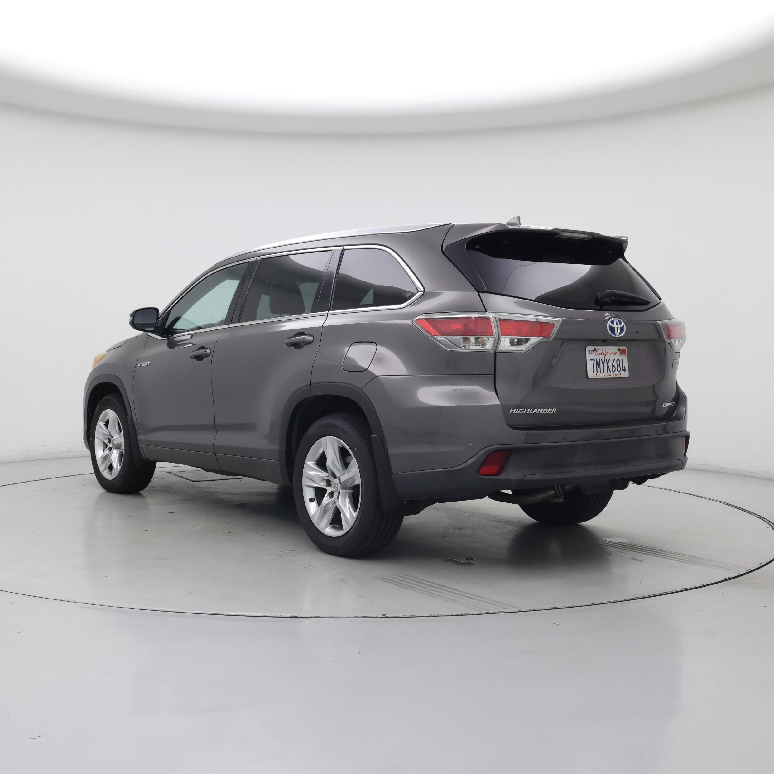 Thumbnail: 2015 Toyota Highlander - 2