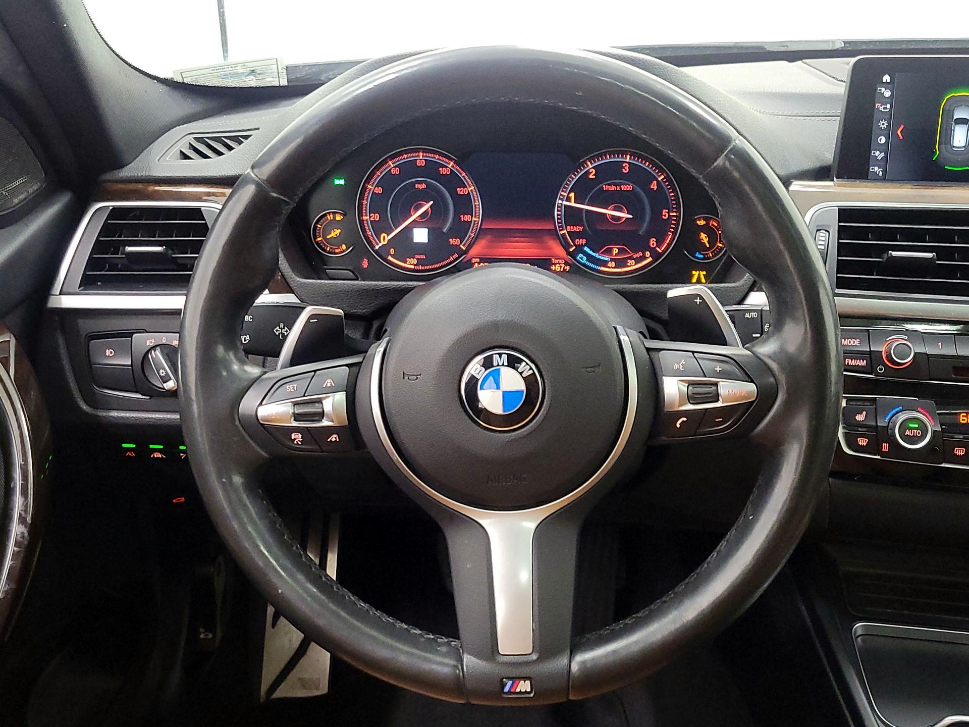 Thumbnail: 2018 BMW 3 Series - 10