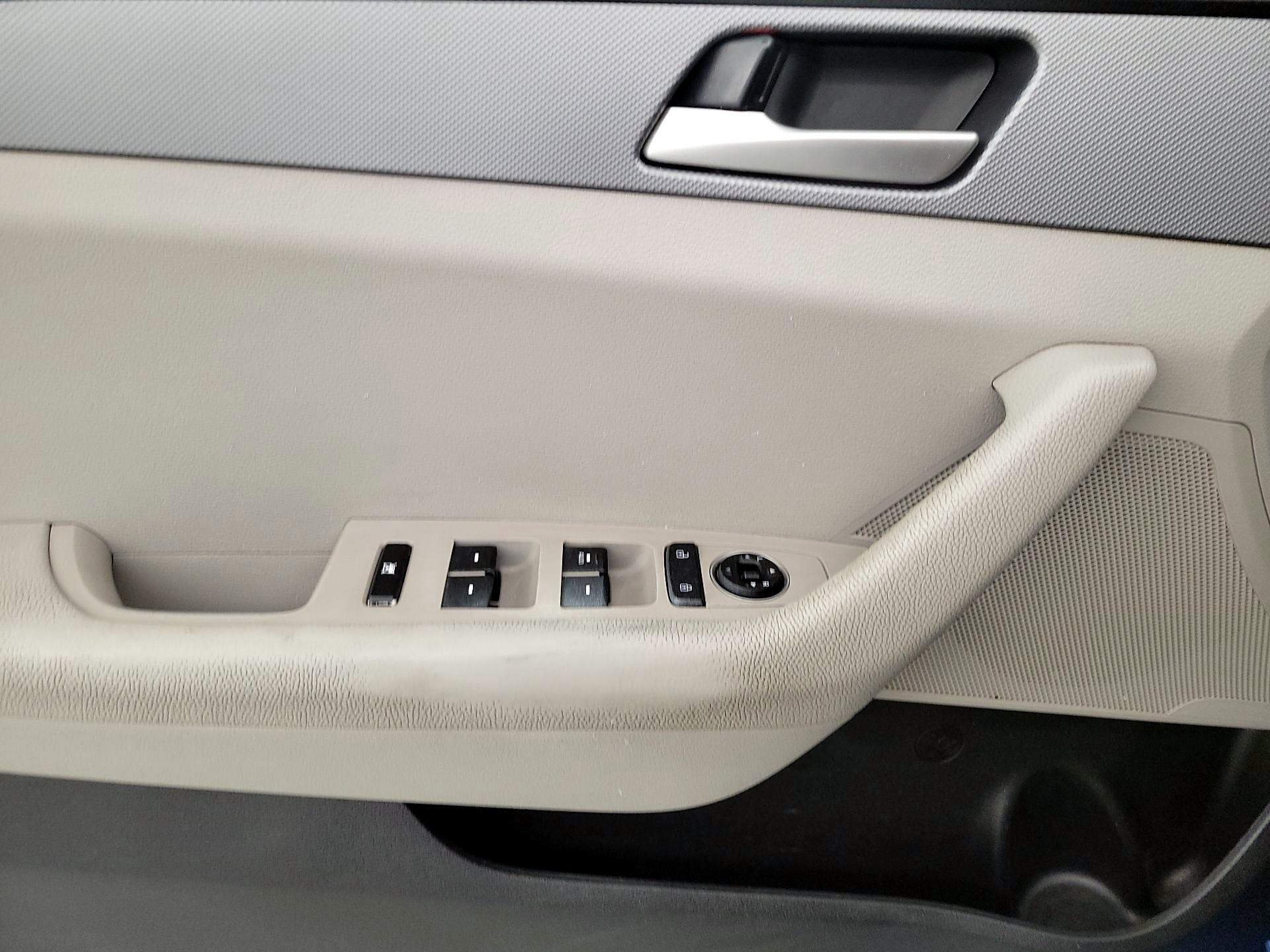 Thumbnail: 2018 Hyundai Sonata - 12