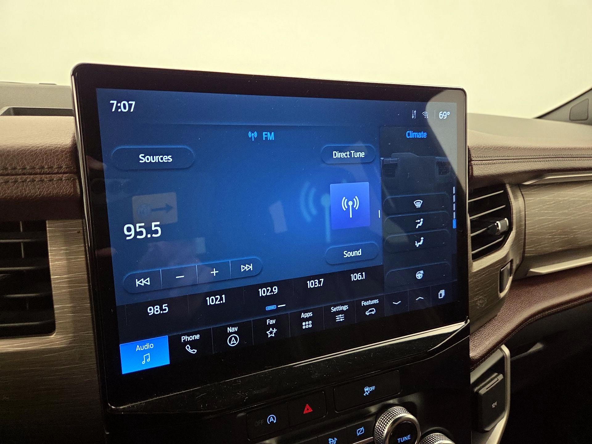 Thumbnail: 2024 Ford Expedition - 16