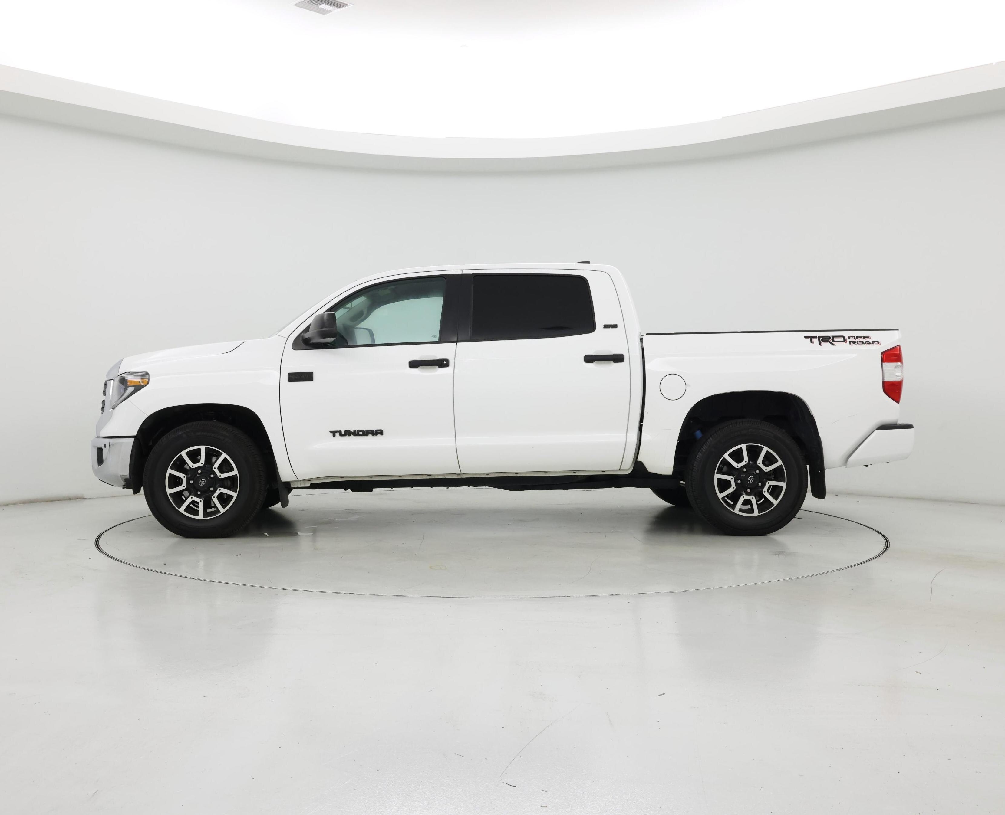 Thumbnail: 2020 Toyota Tundra - 3