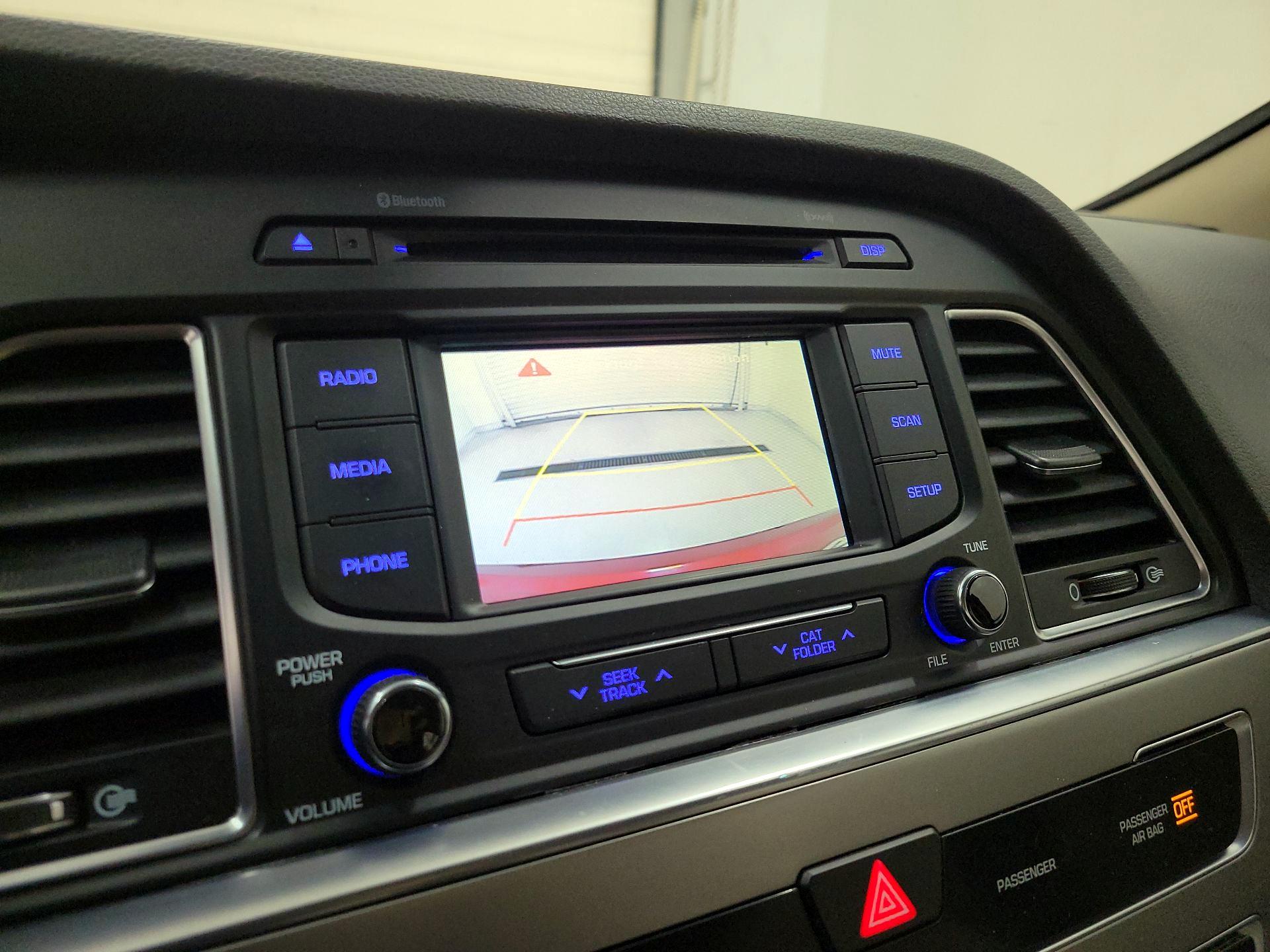 Thumbnail: 2015 Hyundai Sonata - 14