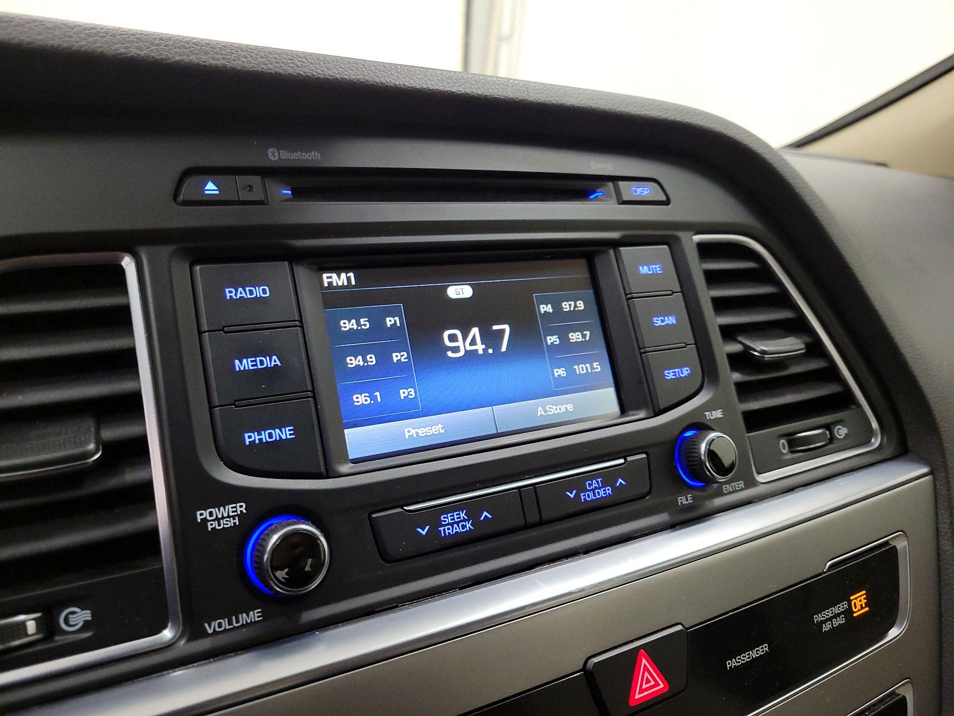 Thumbnail: 2015 Hyundai Sonata - 15