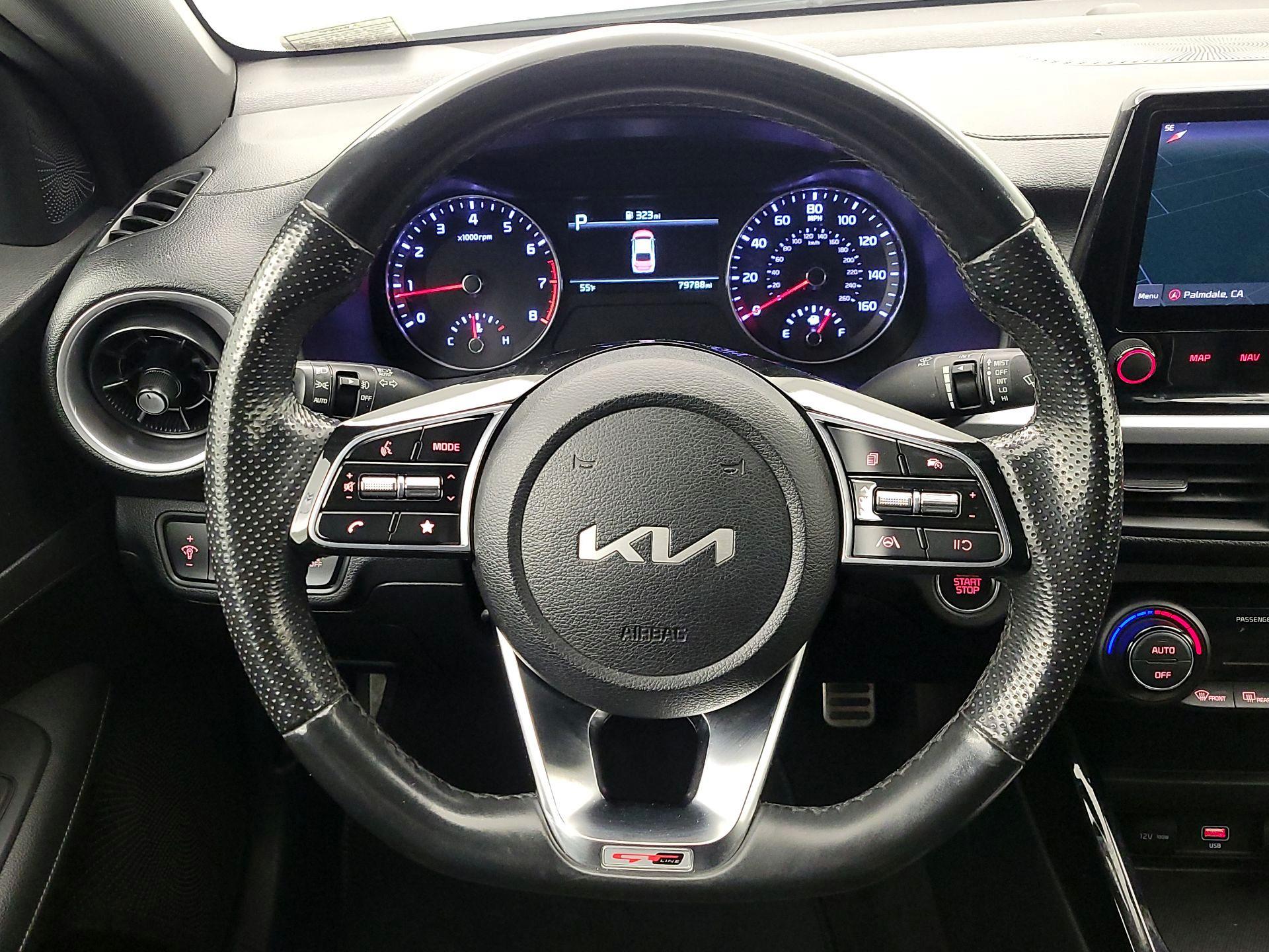 Thumbnail: 2022 Kia Forte - 10