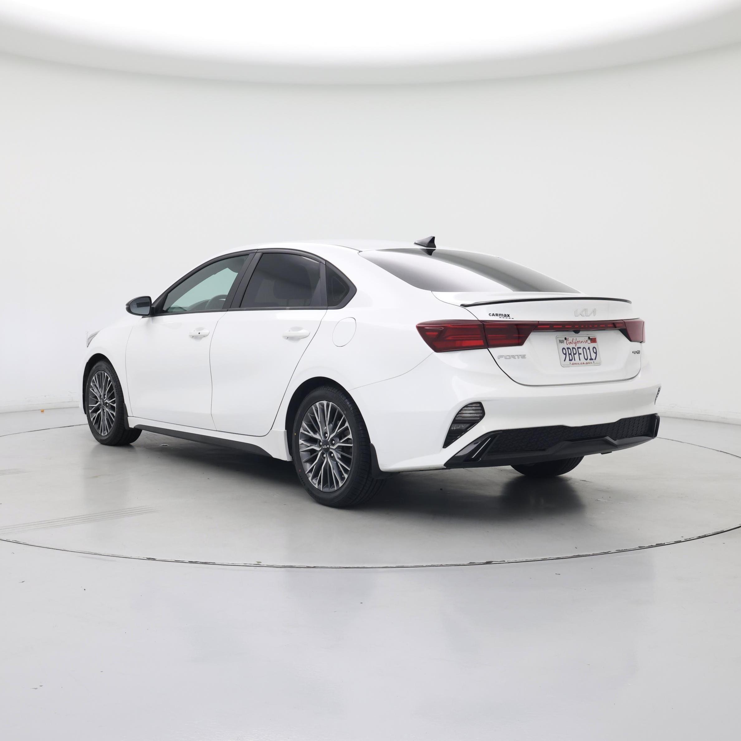 Thumbnail: 2022 Kia Forte - 2