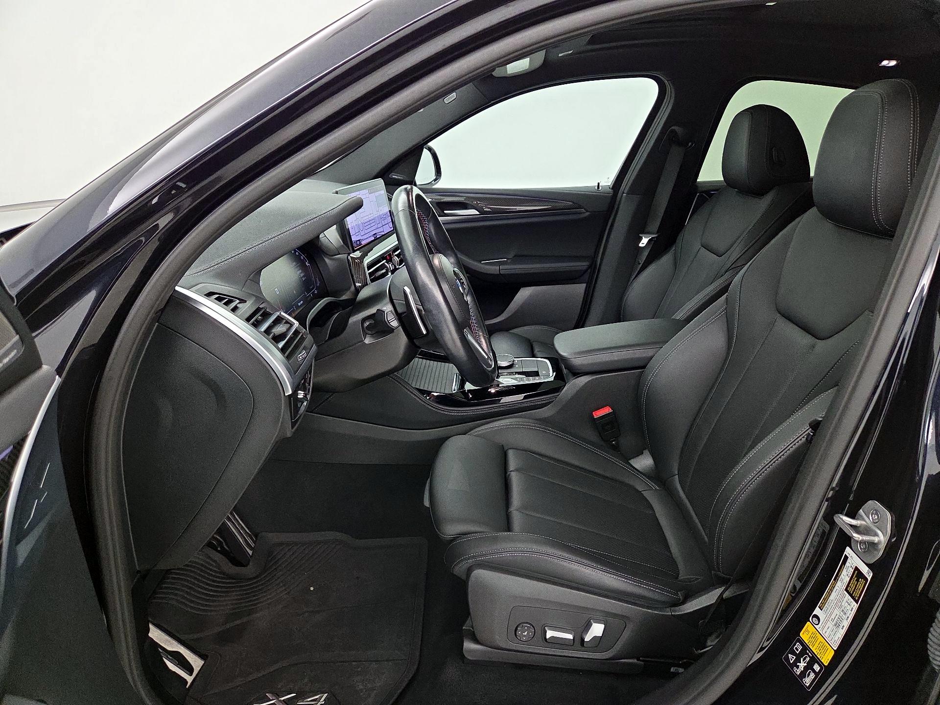 Thumbnail: 2024 BMW X4 - 11