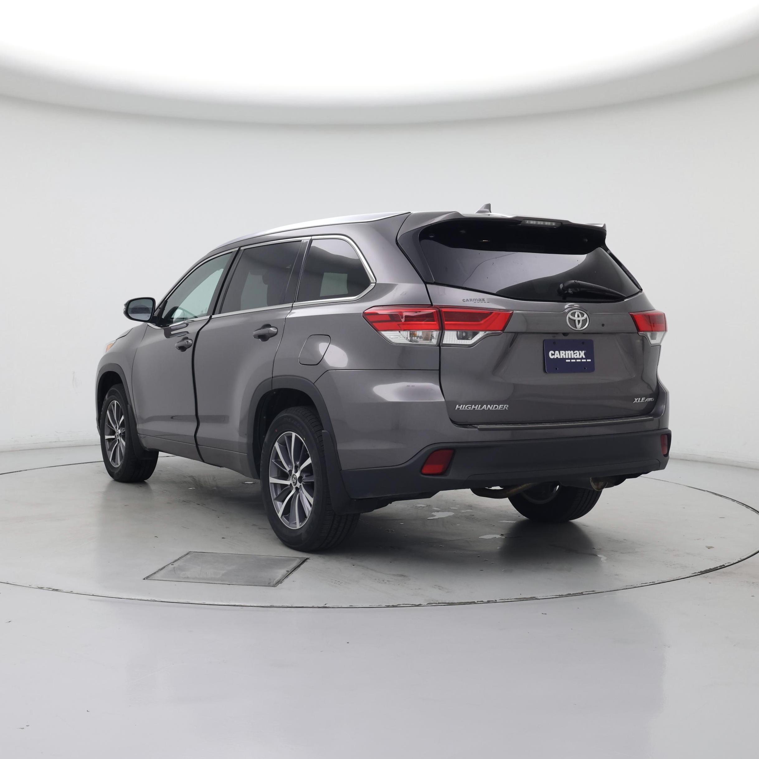 Thumbnail: 2018 Toyota Highlander - 2