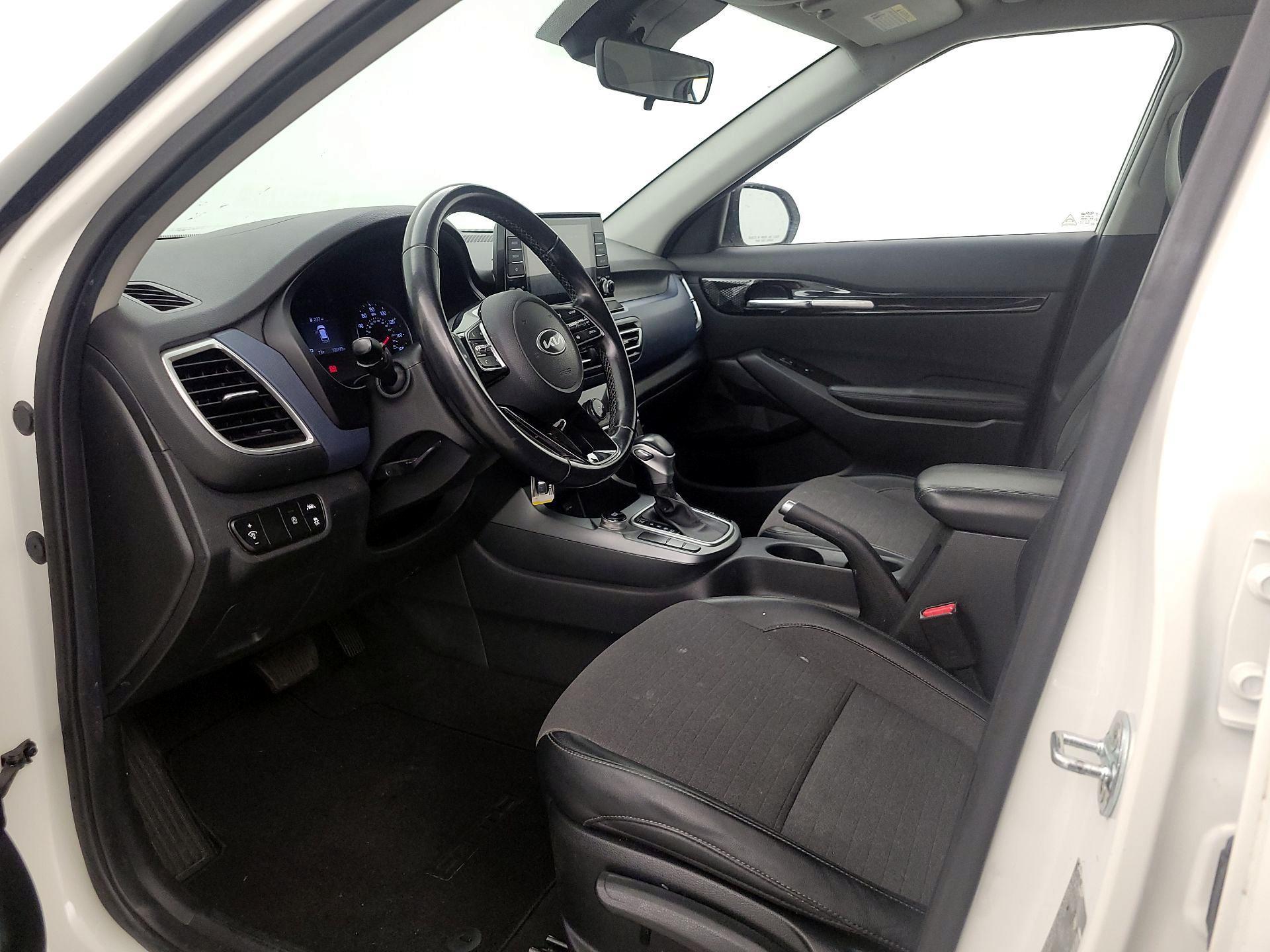 Thumbnail: 2021 Kia Seltos - 11