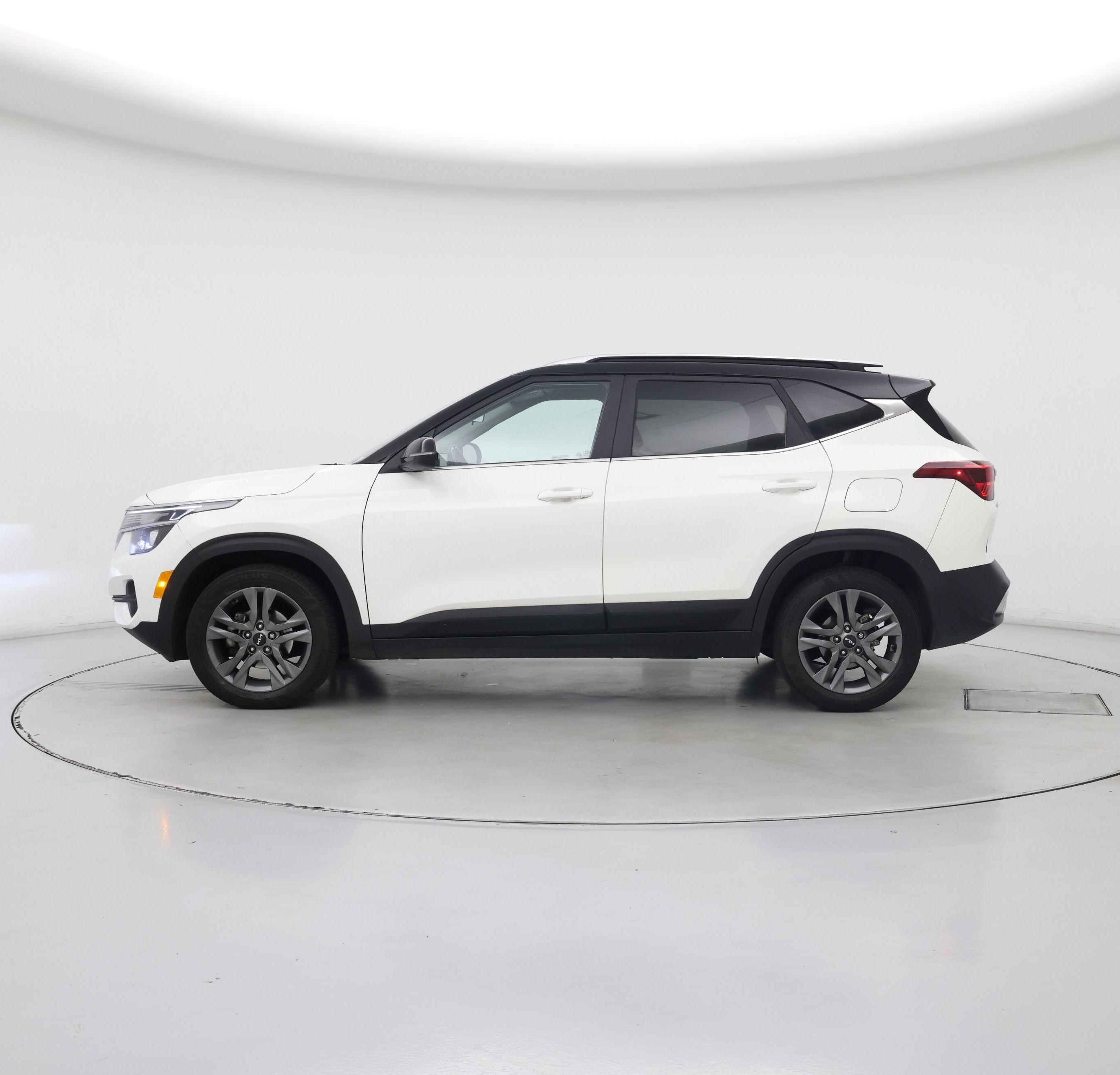 Thumbnail: 2021 Kia Seltos - 3