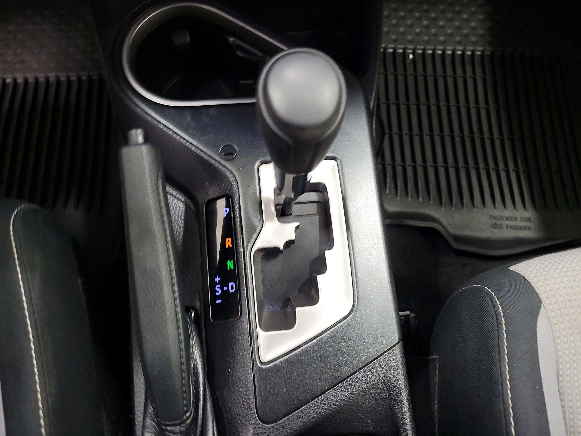 Thumbnail: 2018 Toyota RAV4 - 17