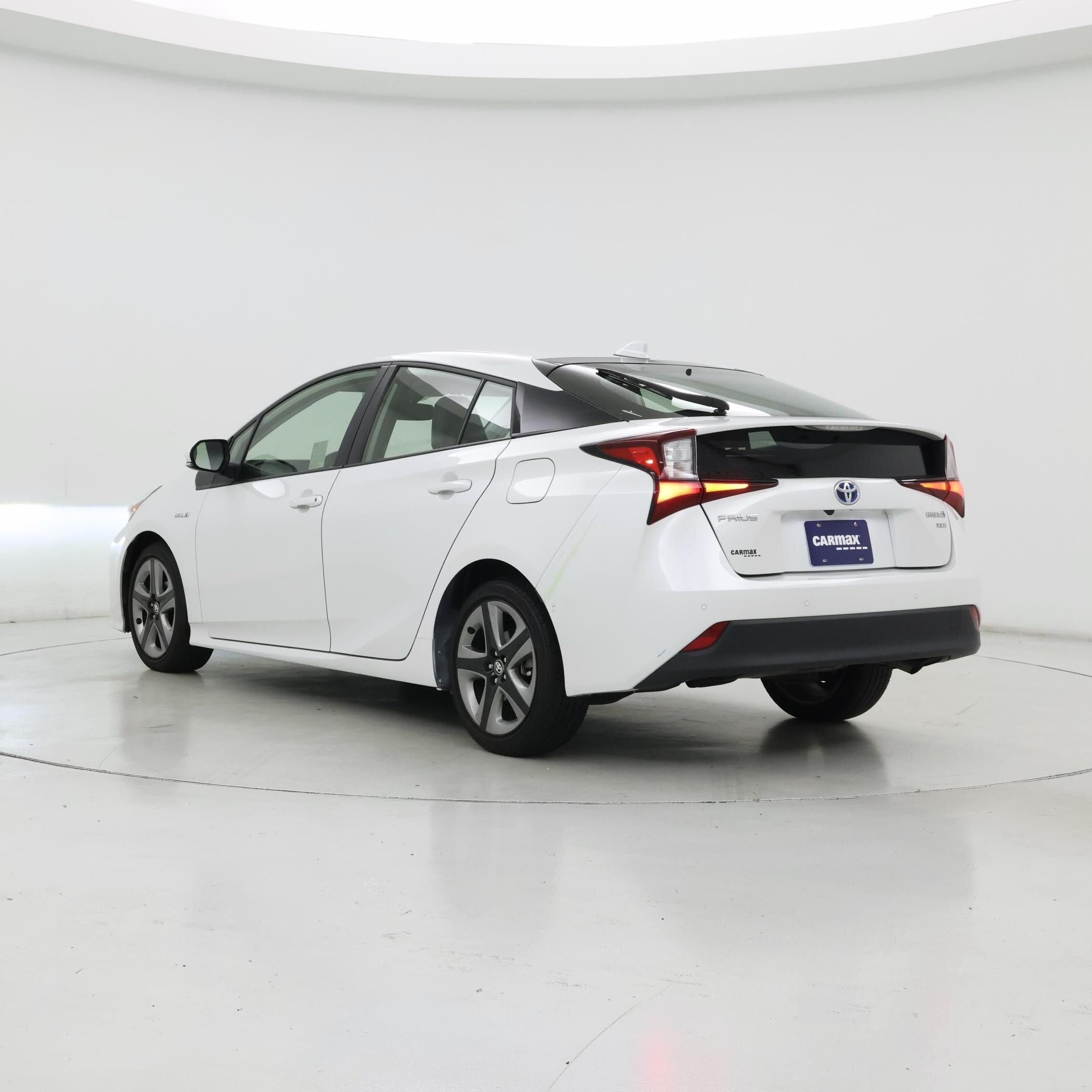 Thumbnail: 2022 Toyota Prius - 2