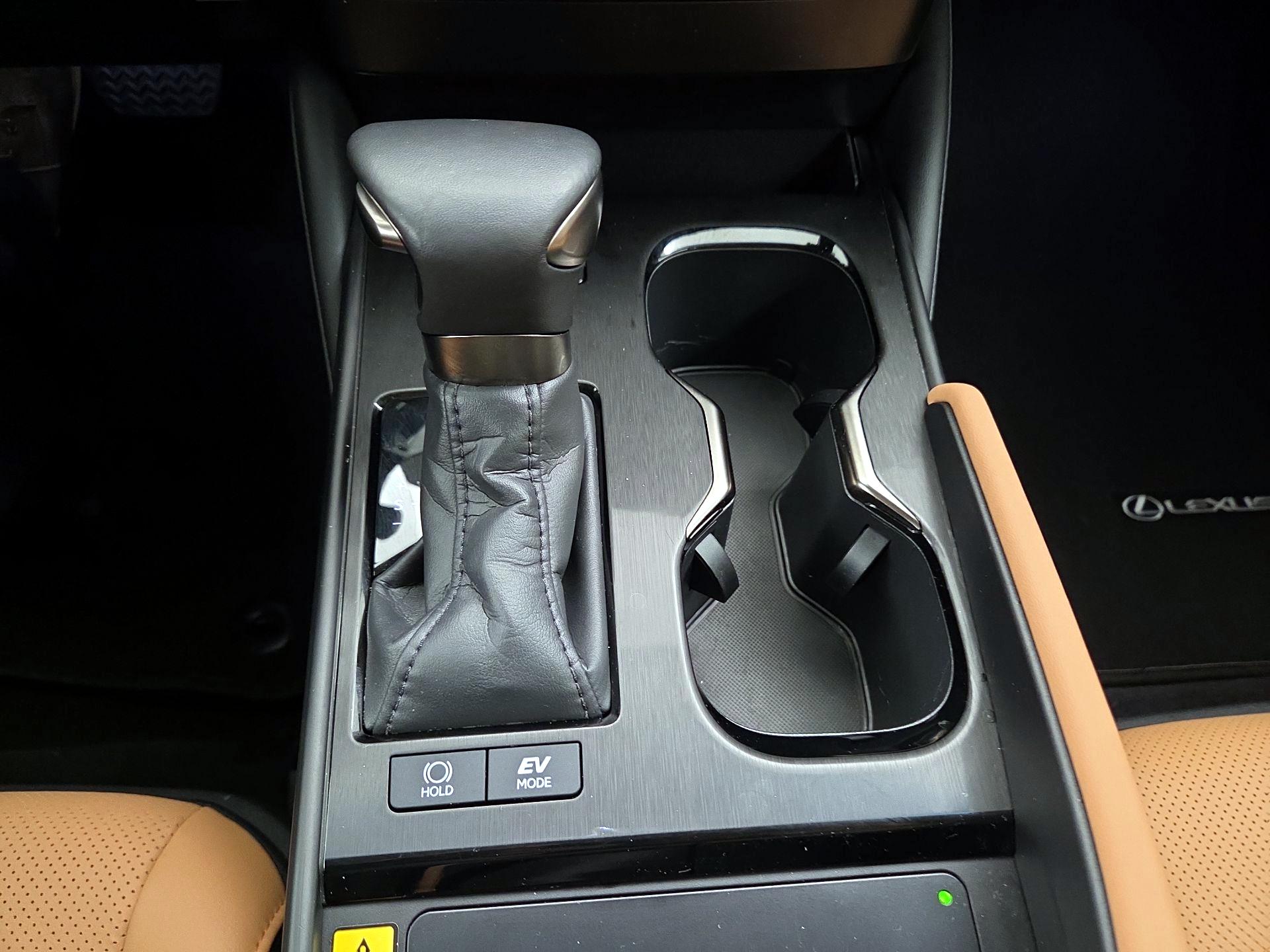 Thumbnail: 2025 Lexus ES - 17