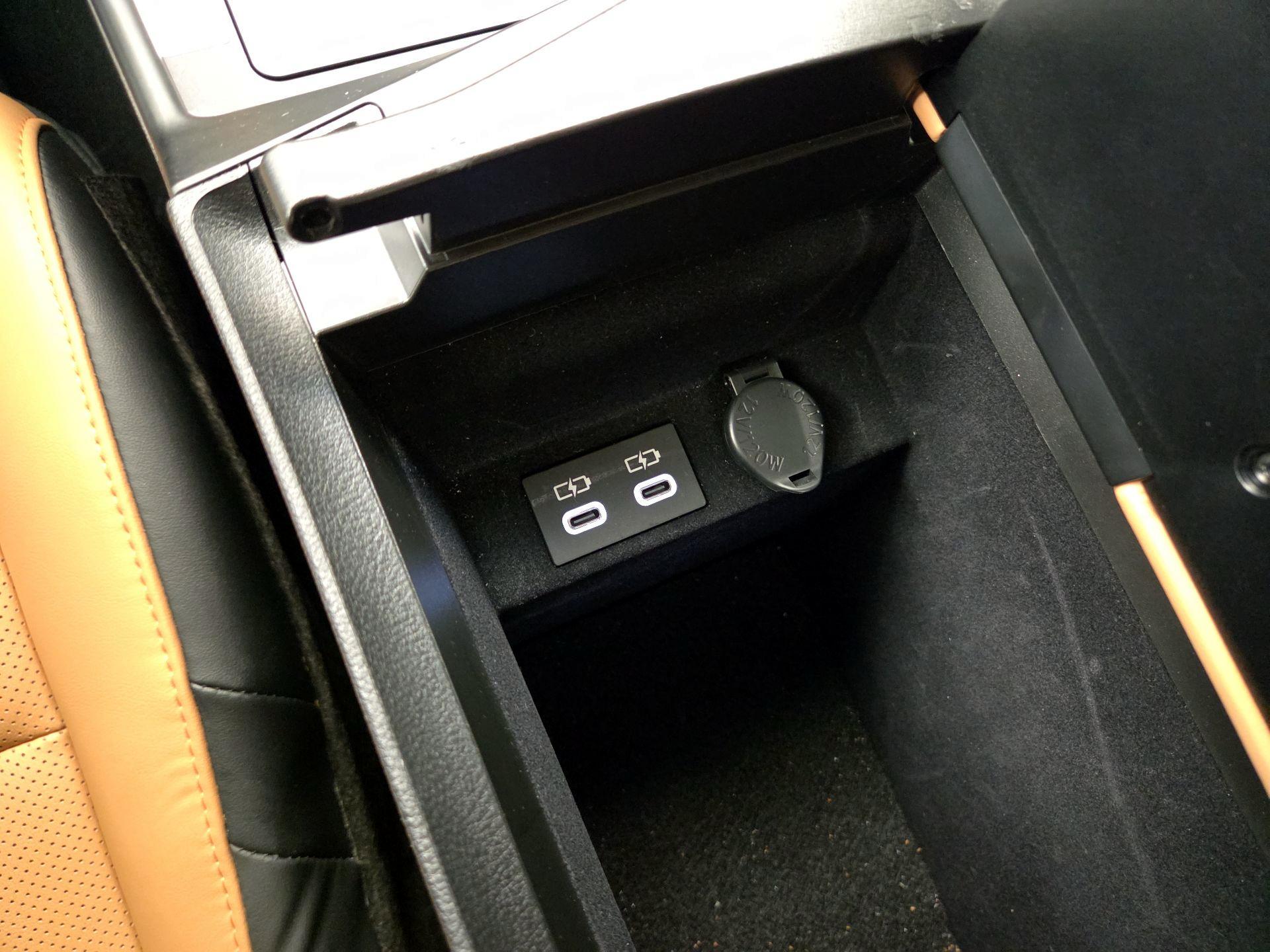 Thumbnail: 2025 Lexus ES - 18