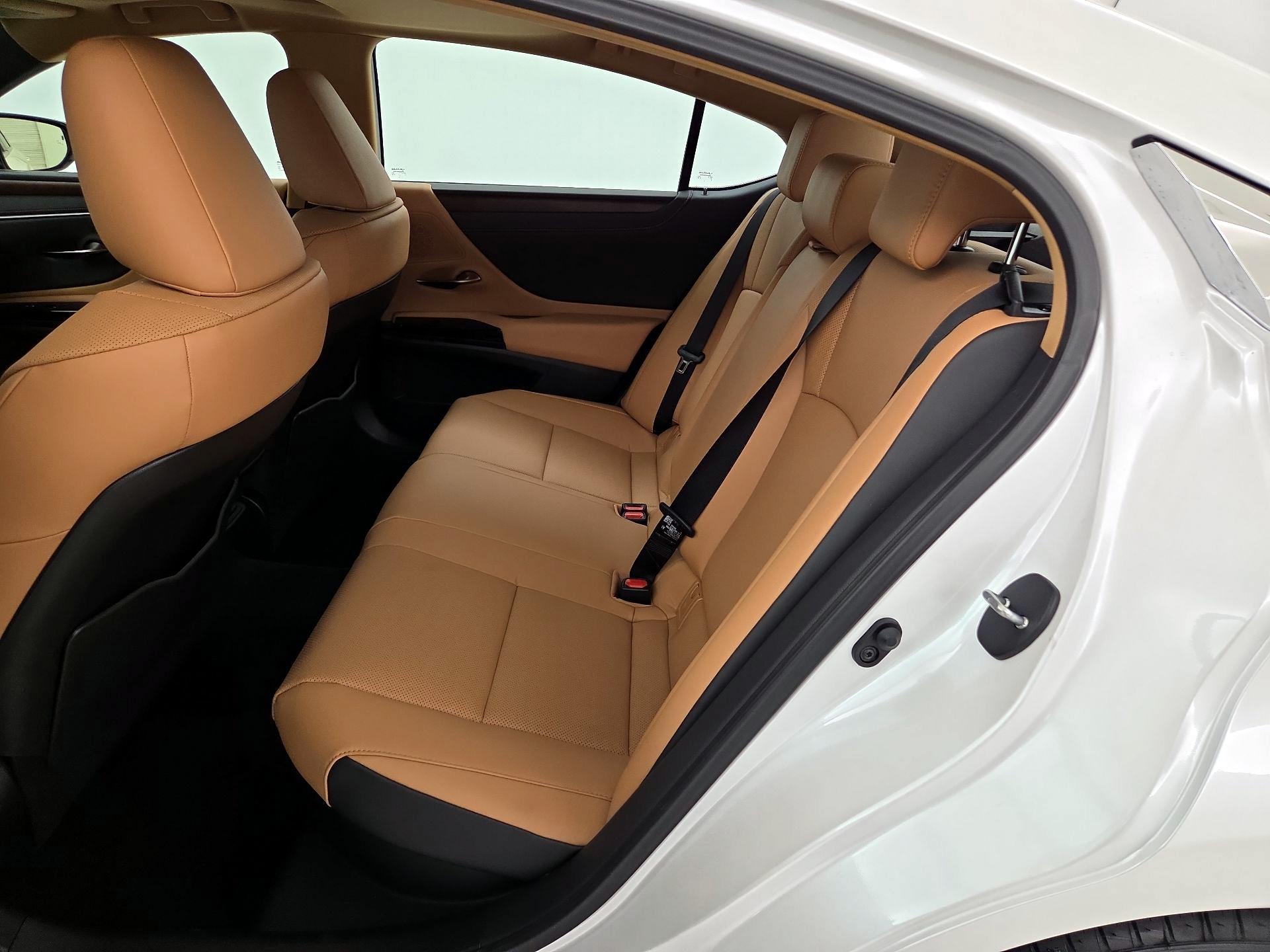 Thumbnail: 2025 Lexus ES - 20