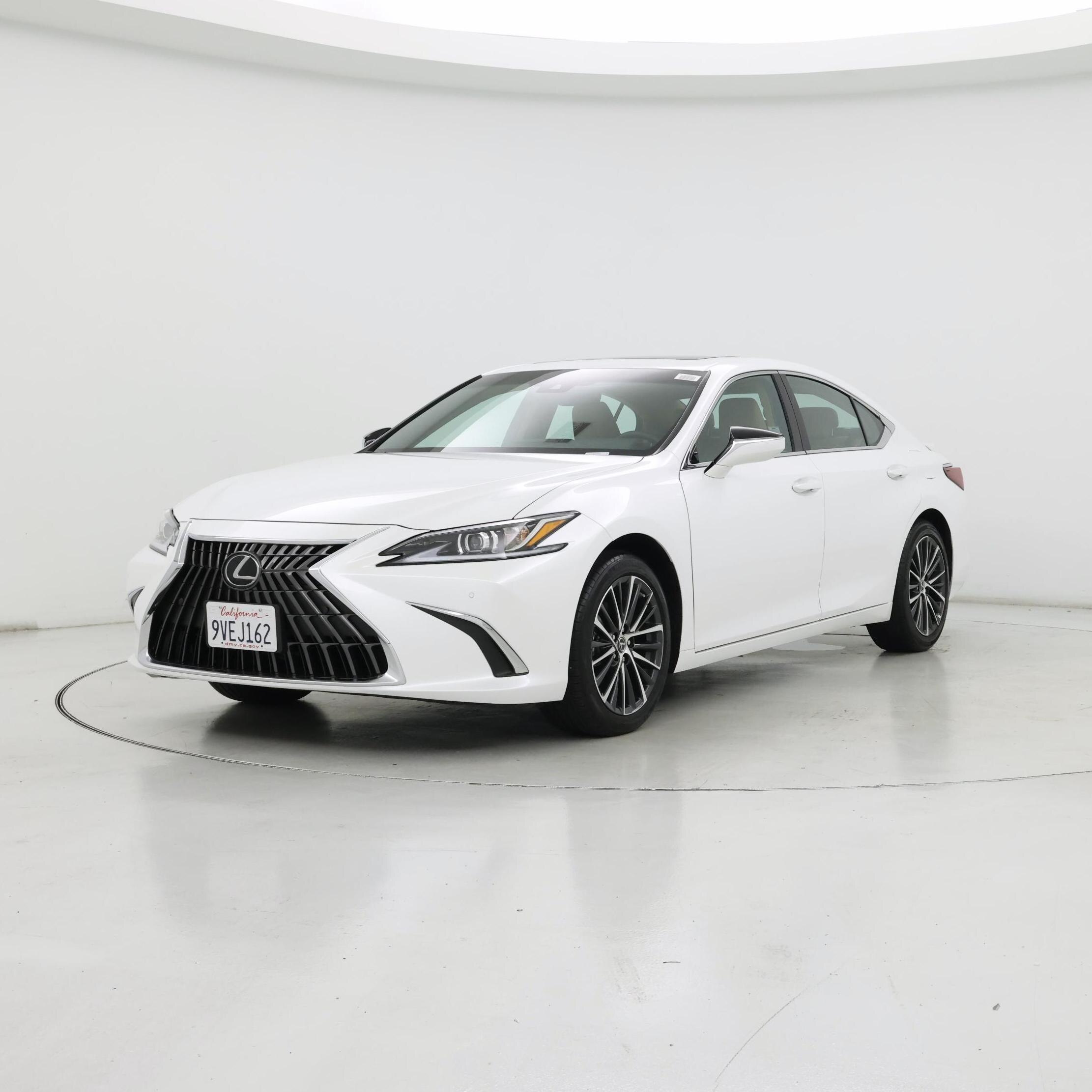 Thumbnail: 2025 Lexus ES - 4