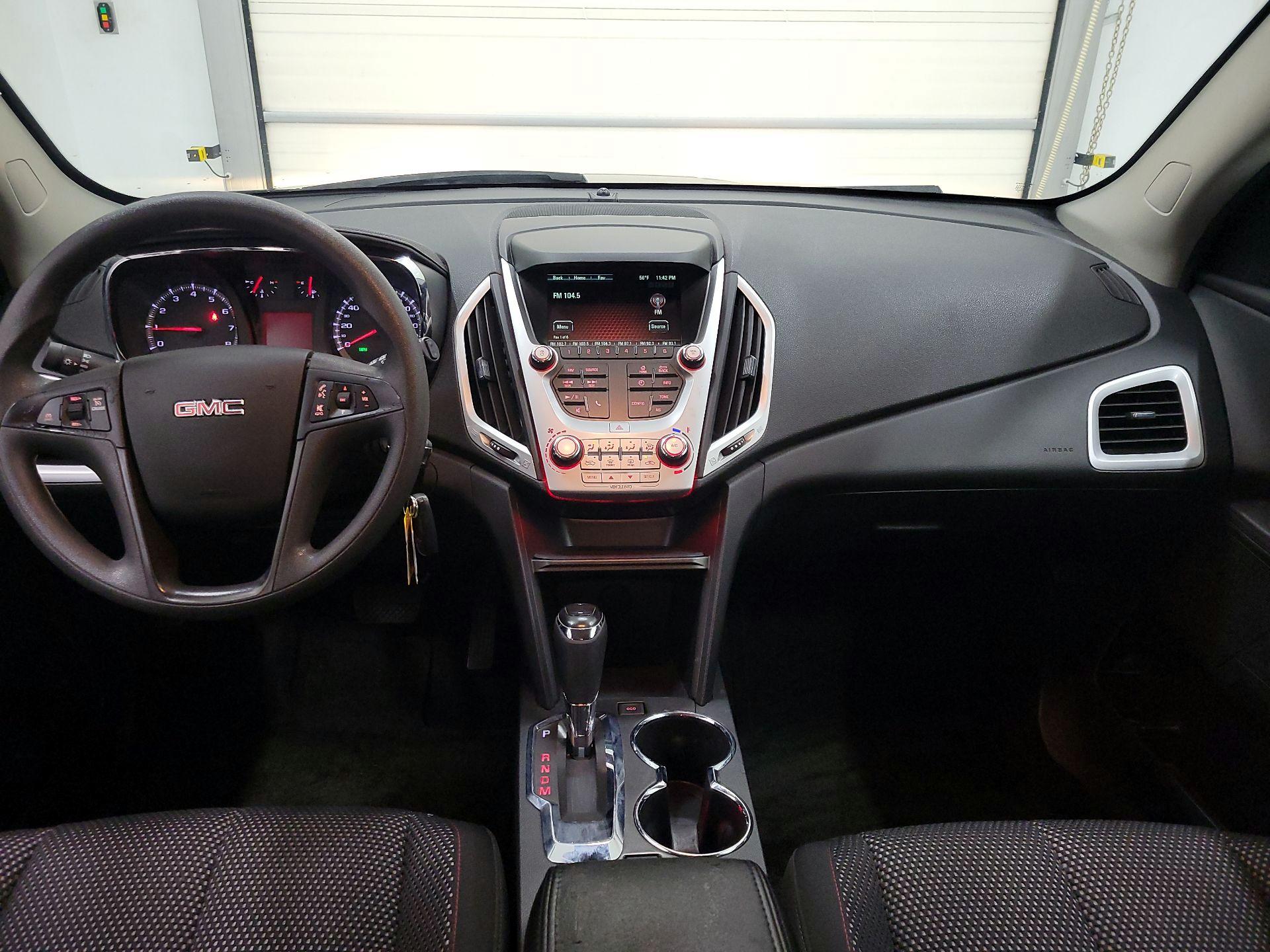 Thumbnail: 2017 GMC Terrain - 9