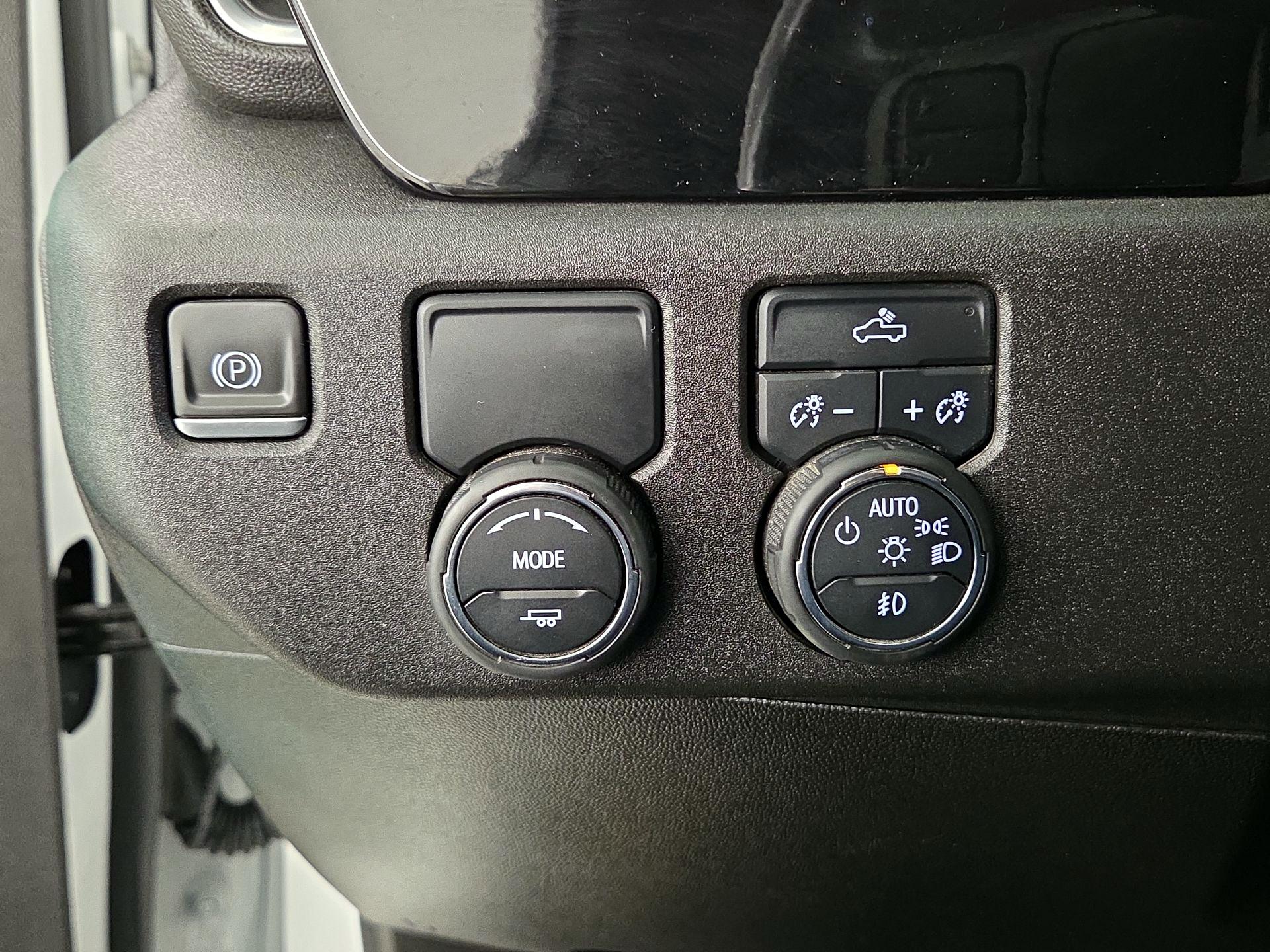 Thumbnail: 2022 Chevrolet Silverado 1500 - 13