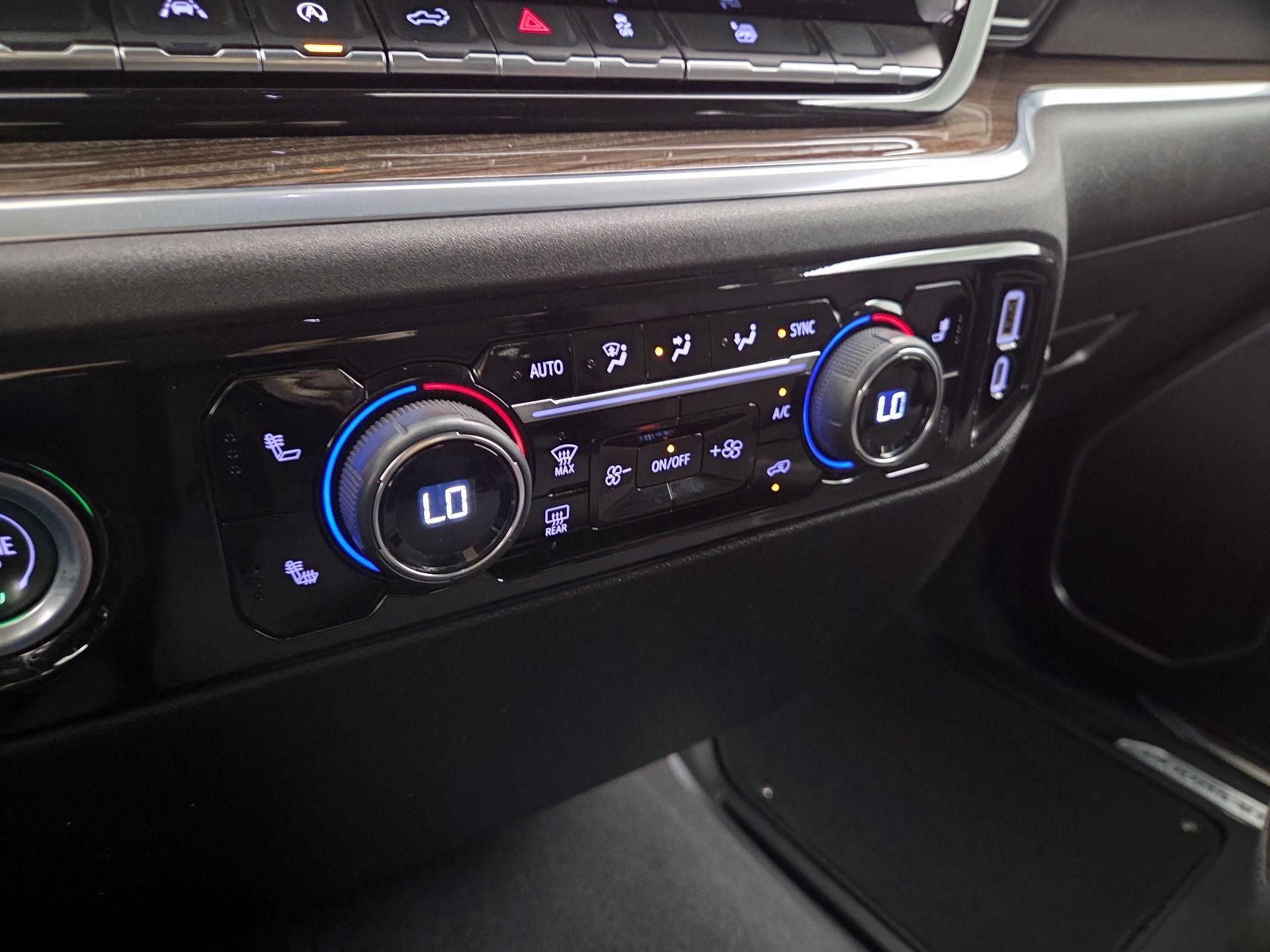 Thumbnail: 2022 Chevrolet Silverado 1500 - 17