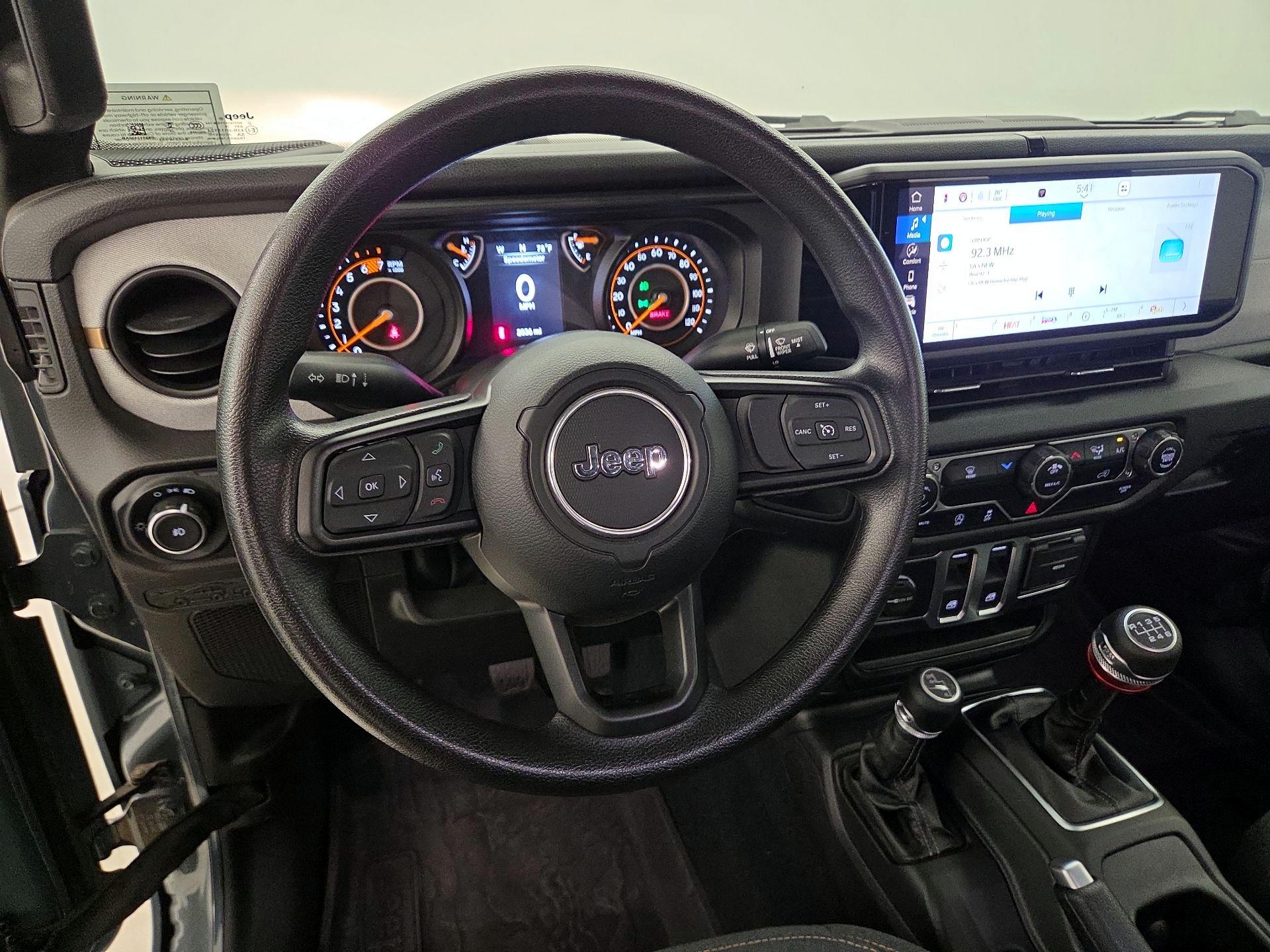 Thumbnail: 2025 Jeep Wrangler - 10