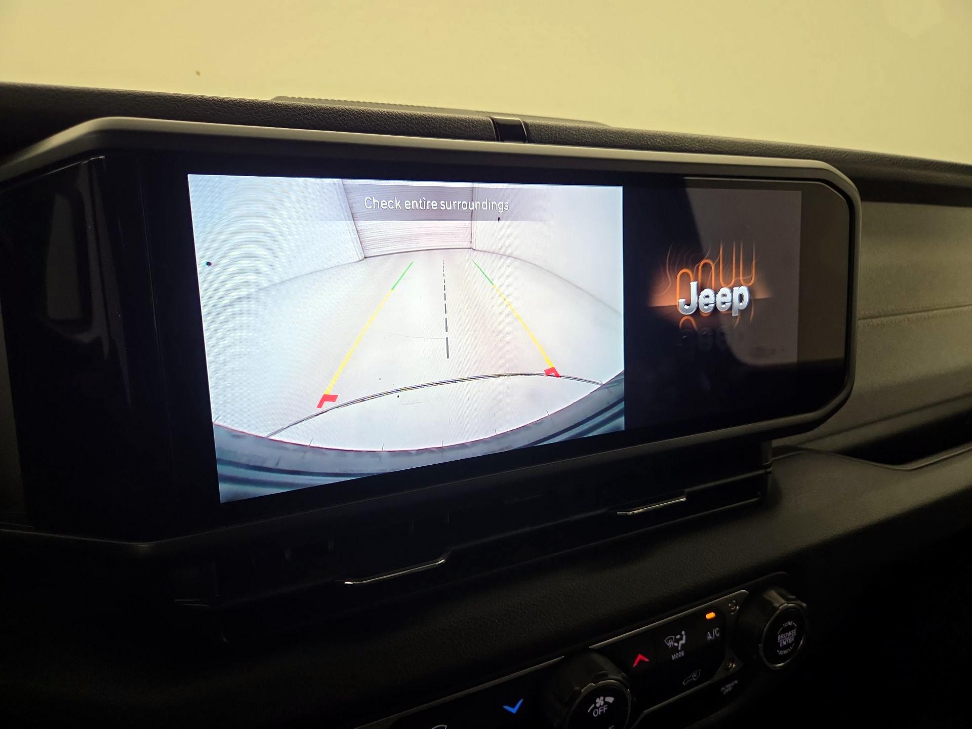 Thumbnail: 2025 Jeep Wrangler - 14