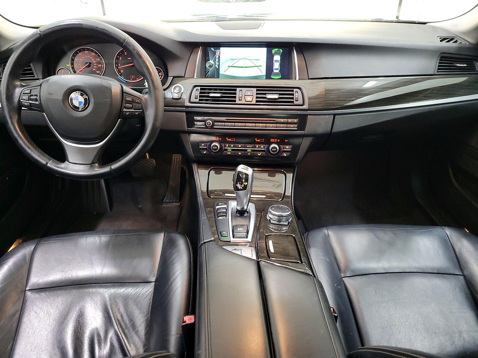 Thumbnail: 2015 BMW 5 Series - 9