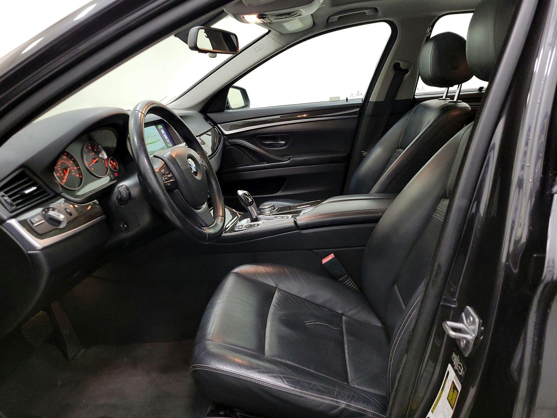 Thumbnail: 2015 BMW 5 Series - 11