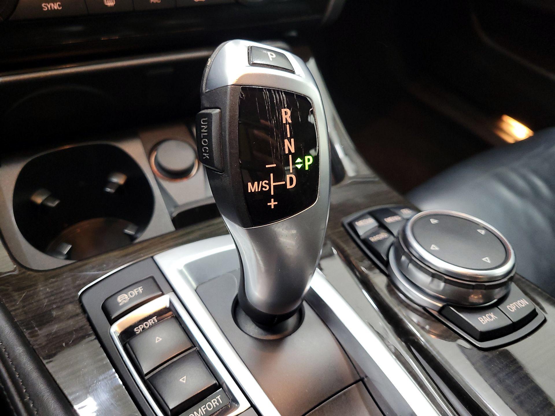 Thumbnail: 2015 BMW 5 Series - 17