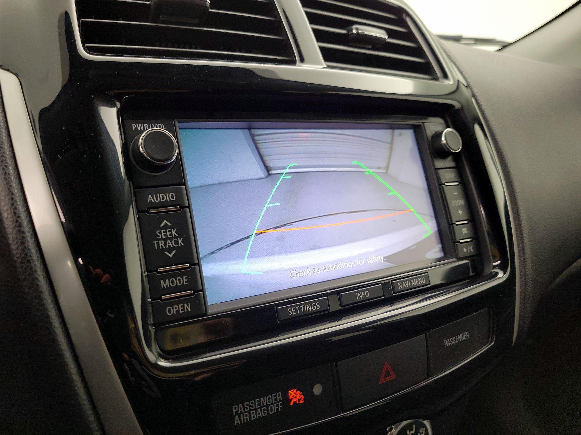 Thumbnail: 2014 Mitsubishi Outlander Sport - 14