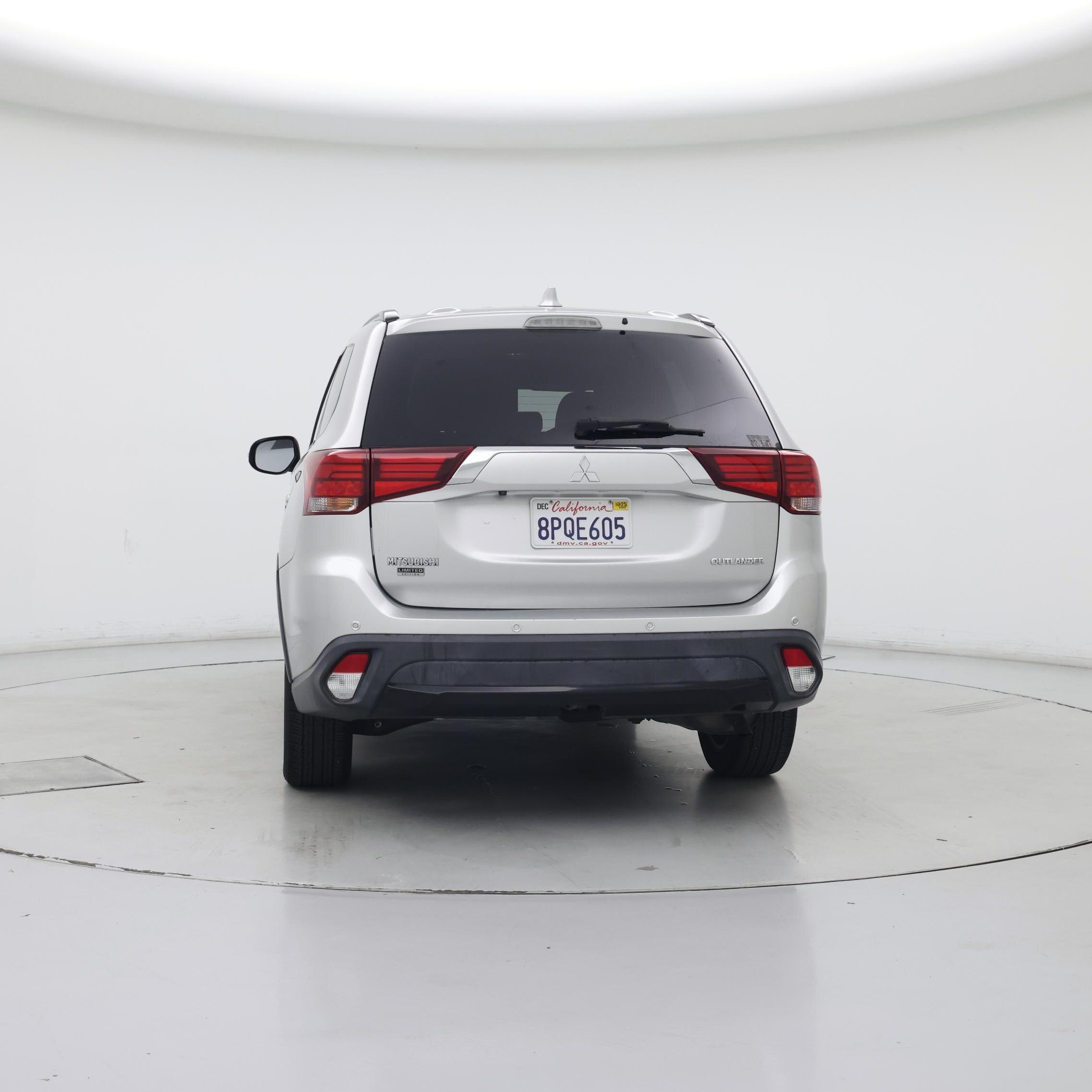 Thumbnail: 2018 Mitsubishi Outlander - 6